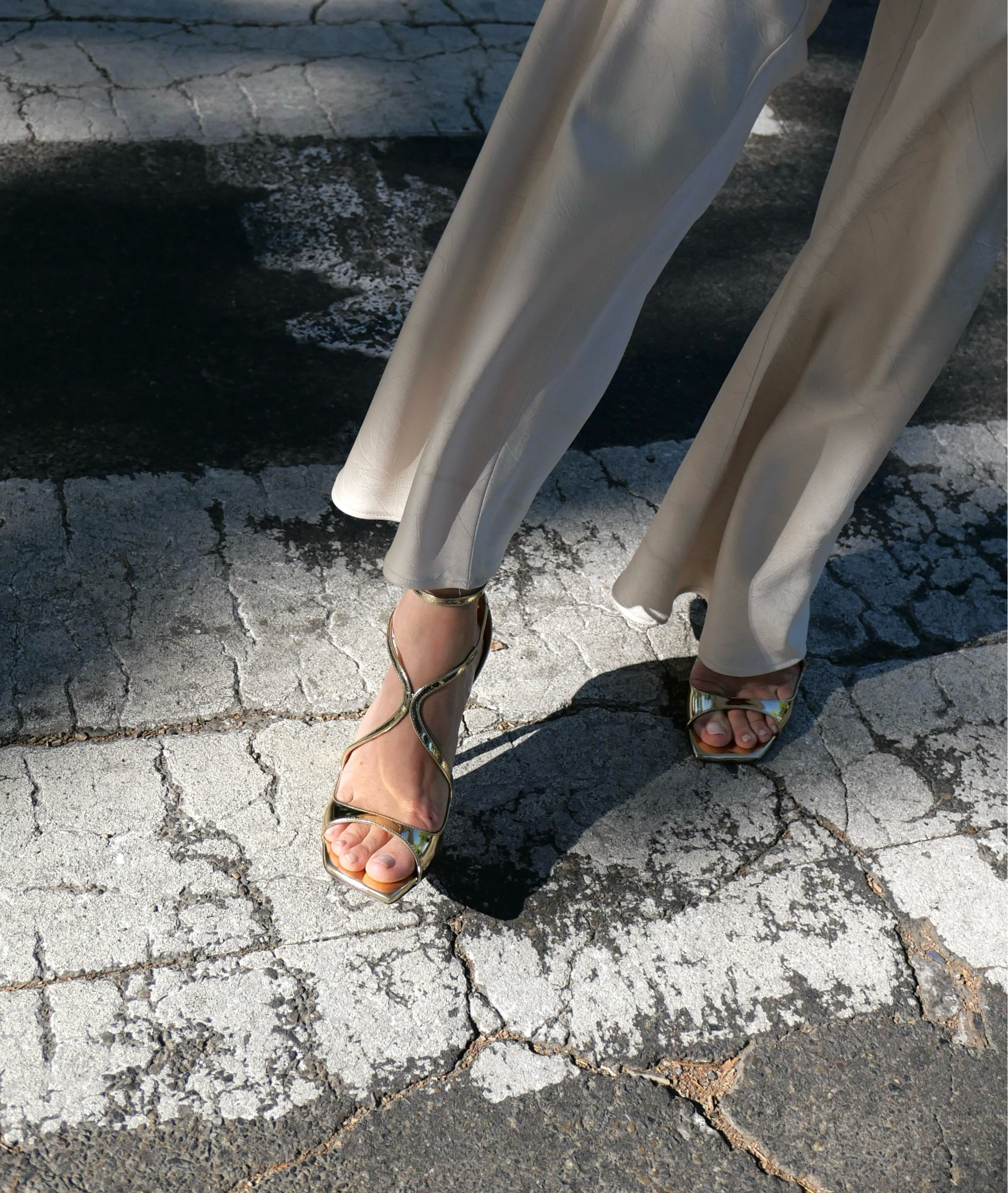 The absolute chicest!! An evening out in @jimmychoo's iconic Azia heel #jimmychoo #ad 