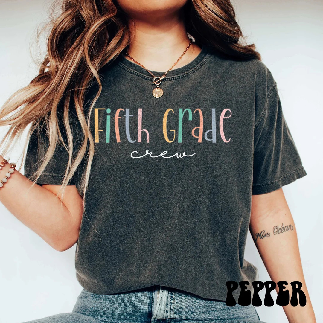 Fifth Grade Teacher Shirt, Comfort Colors® Fifth Grade Crew Tee, Team Fifth Grade Shirt, Retro 5... | Etsy (US)