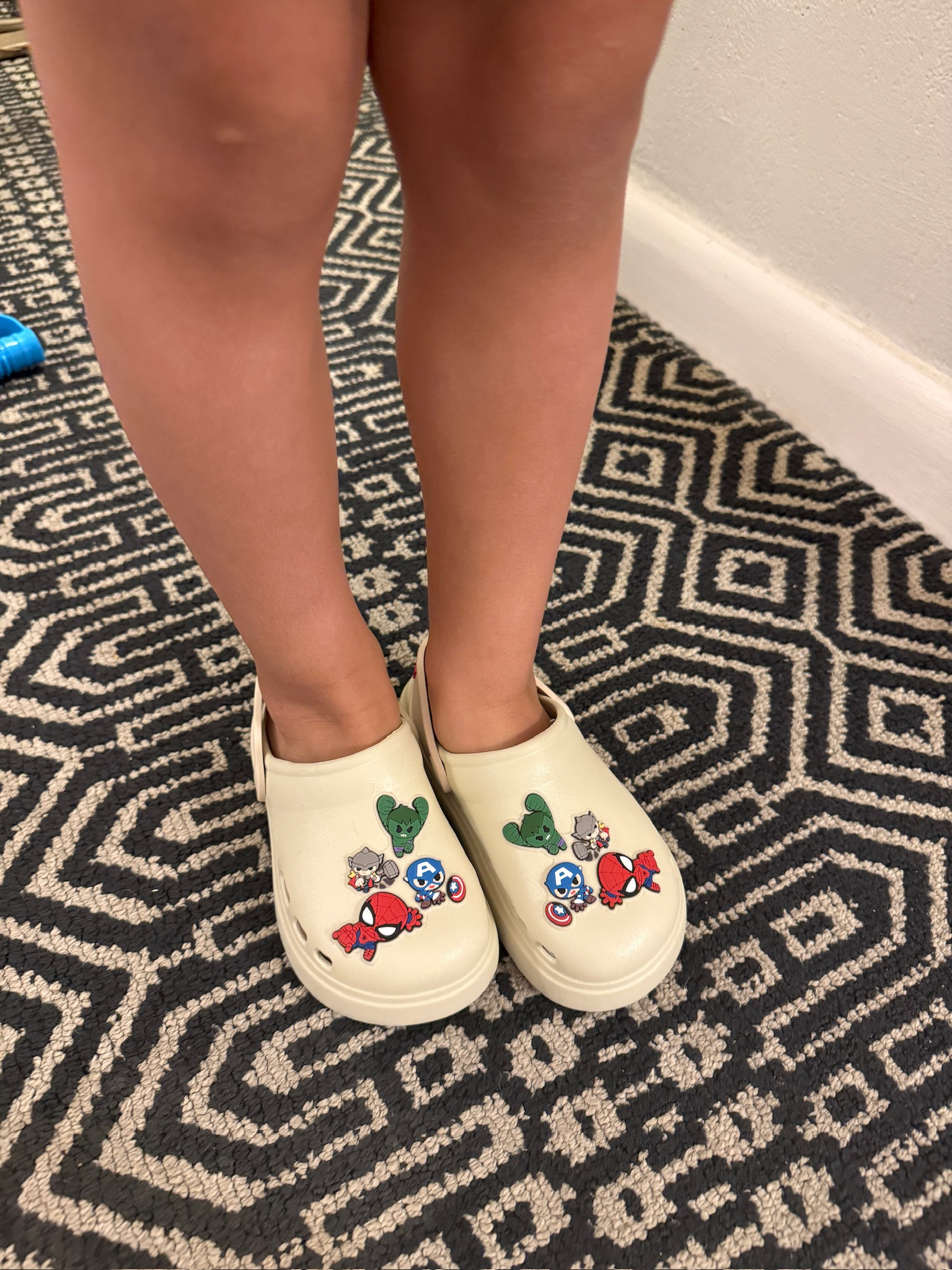 How cute are these shoes & they are from Zara!

Zara kids, Zara boys, Zara kid shoes, kids shoes, clogs, beach shoes for kids, Grace white

#LTKTravel #LTKKids #LTKmomlife