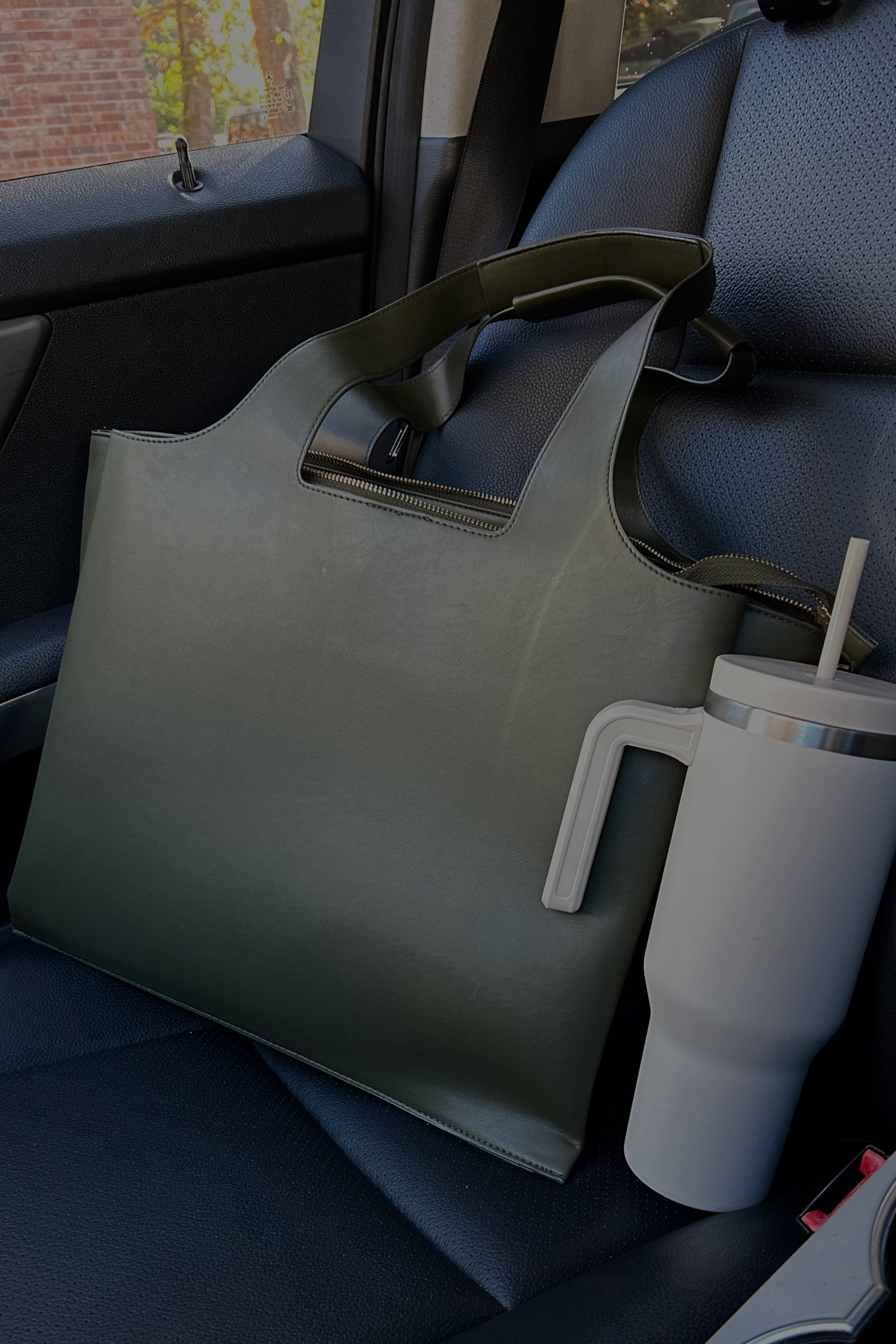 Laptop Bag for Work - Under $50!

#LTKworkwear #LTKitbag #LTKGiftGuide