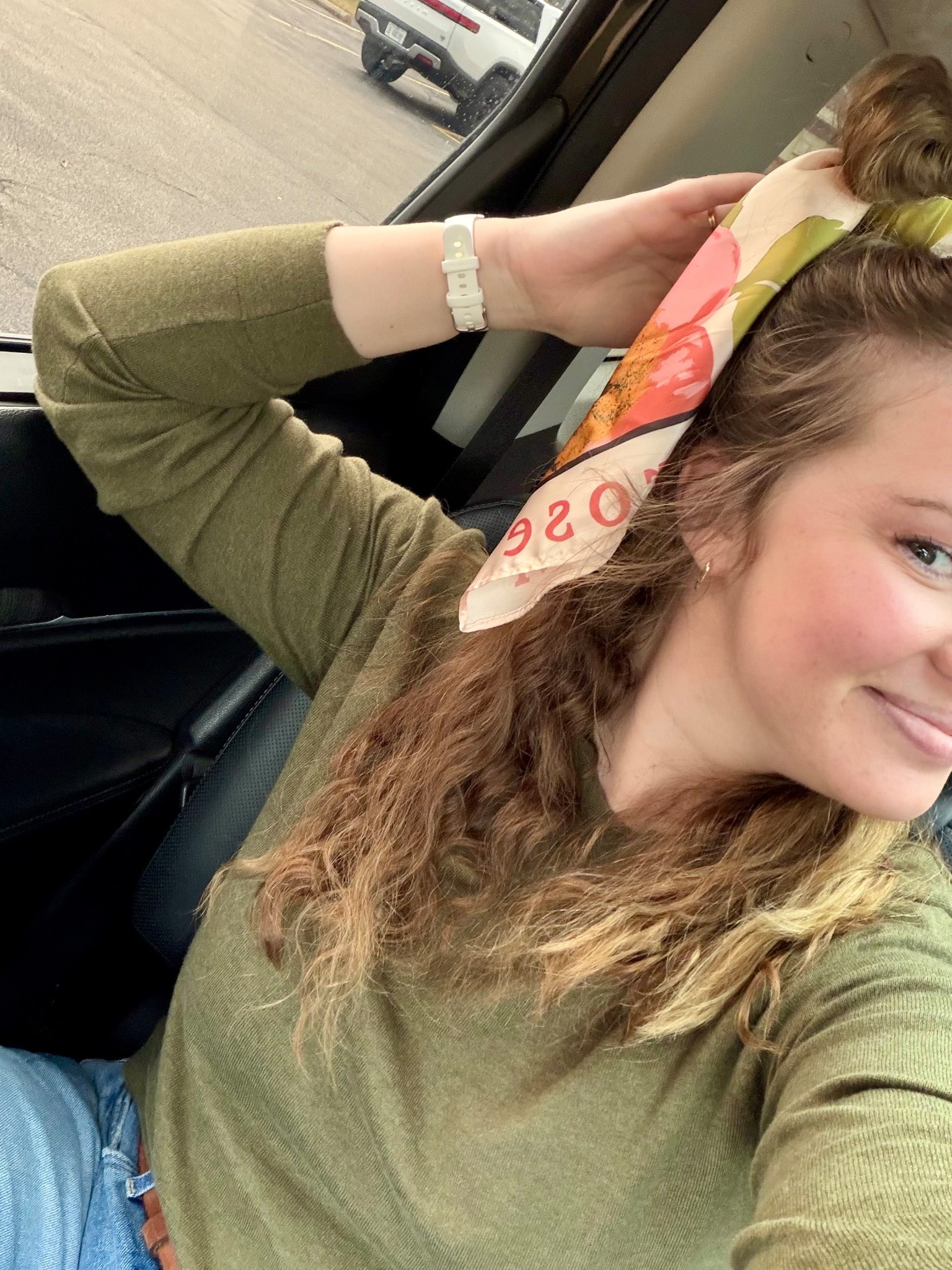 The hair scarf is an Autumn’s dream 😍 so fun to add to any outfit!! My sweater is 100% cotton & a perfect match for moss green 💚

#LTKmomlife #LTKootd #LTKSeasonal