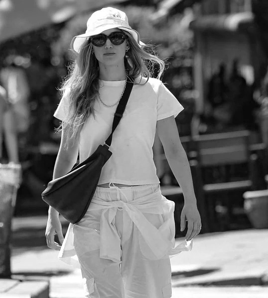 The Margo Tee | Penfield Collective