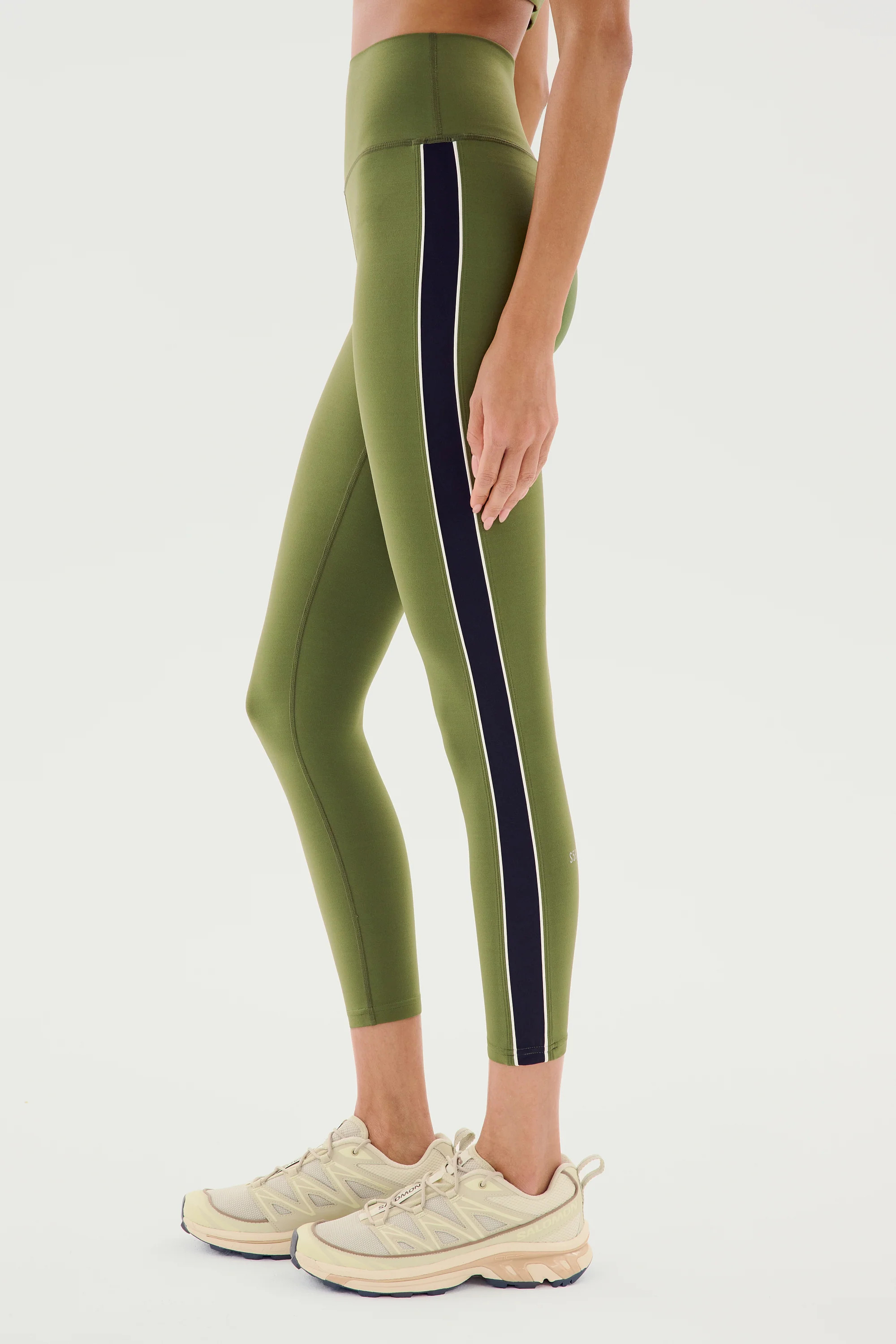 Margot Rigor Legging - Olive/Black | SPLITS59 | Splits59.com