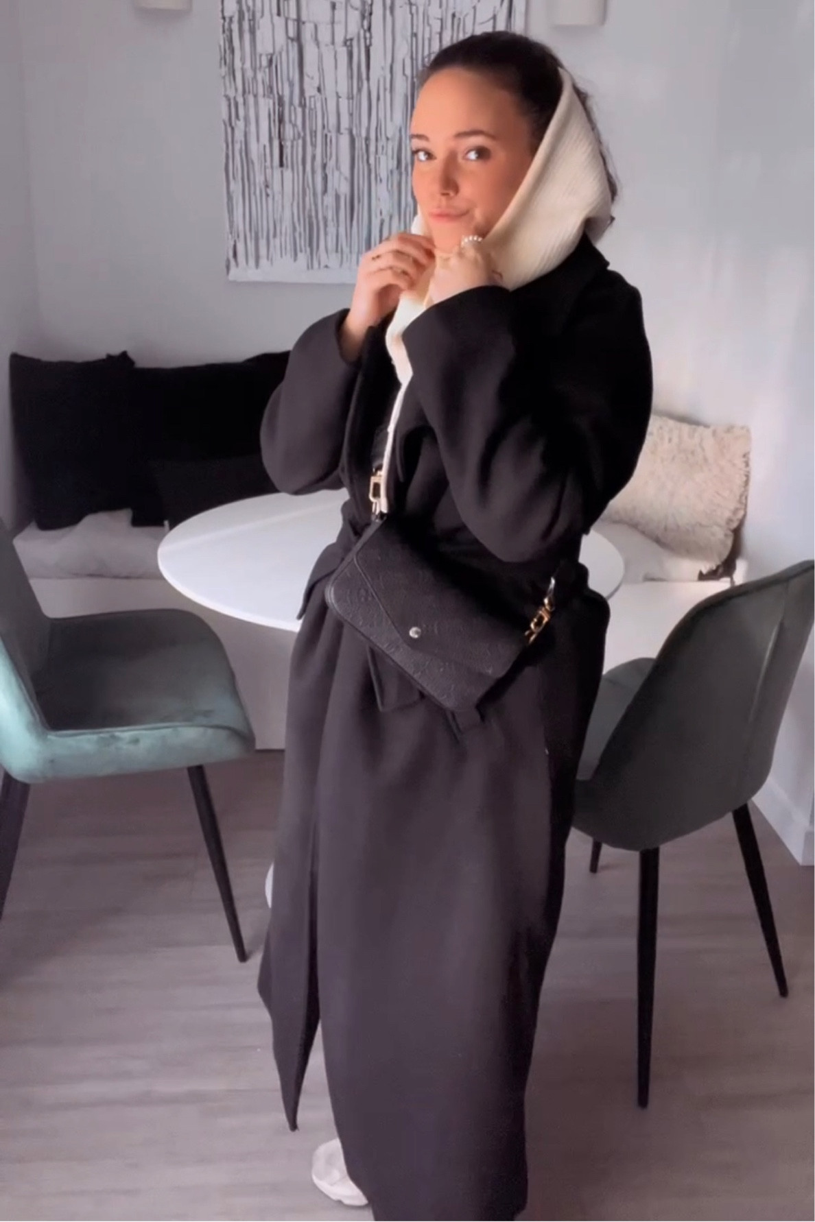 Work outfits, casual outfits, outfit rotation, outfit style, outfit inspo, streetstyle, femme tomboy style, baggy jeans, styling baggy jeans, oversized coat, coat outfits, oversized outfits, winter outfits, pinterest inspired, style inspo, 2024 trends, closet essentials, casual outfits, everyday outfits, thrifted outfits #ootd #styleinspo