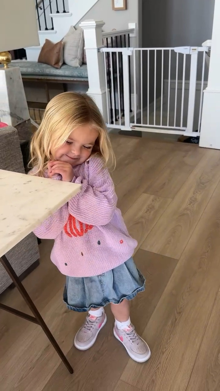 How cute is this Amazon pumpkin sweater!

#LTKKids #LTKStyleTip #LTKHalloween