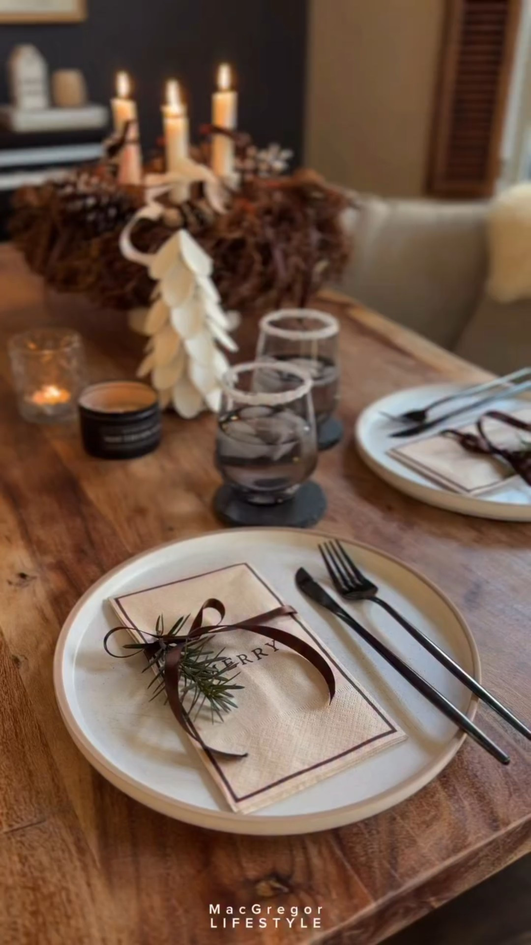 Festive dinner table setting for two 🍽️ 🤎🌲 🕯️

#MerryChristmas #FestiveTableSetting #FestiveTableDecor #FestiveDinner #NordicWinterDecor