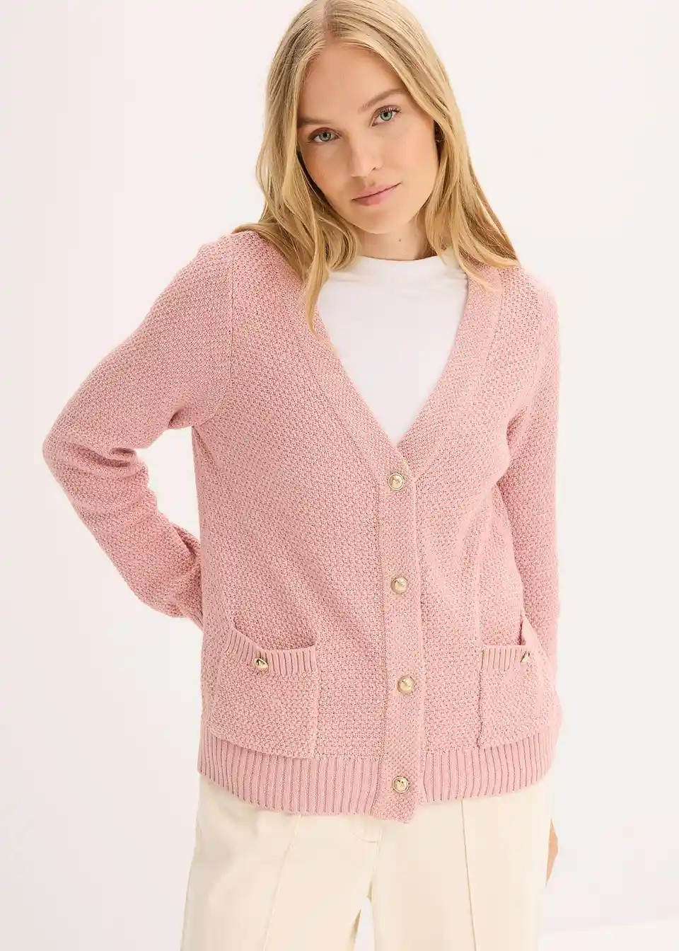Melange Strickjacke mit goldfarbigen Knöpfen | Bonprix DE