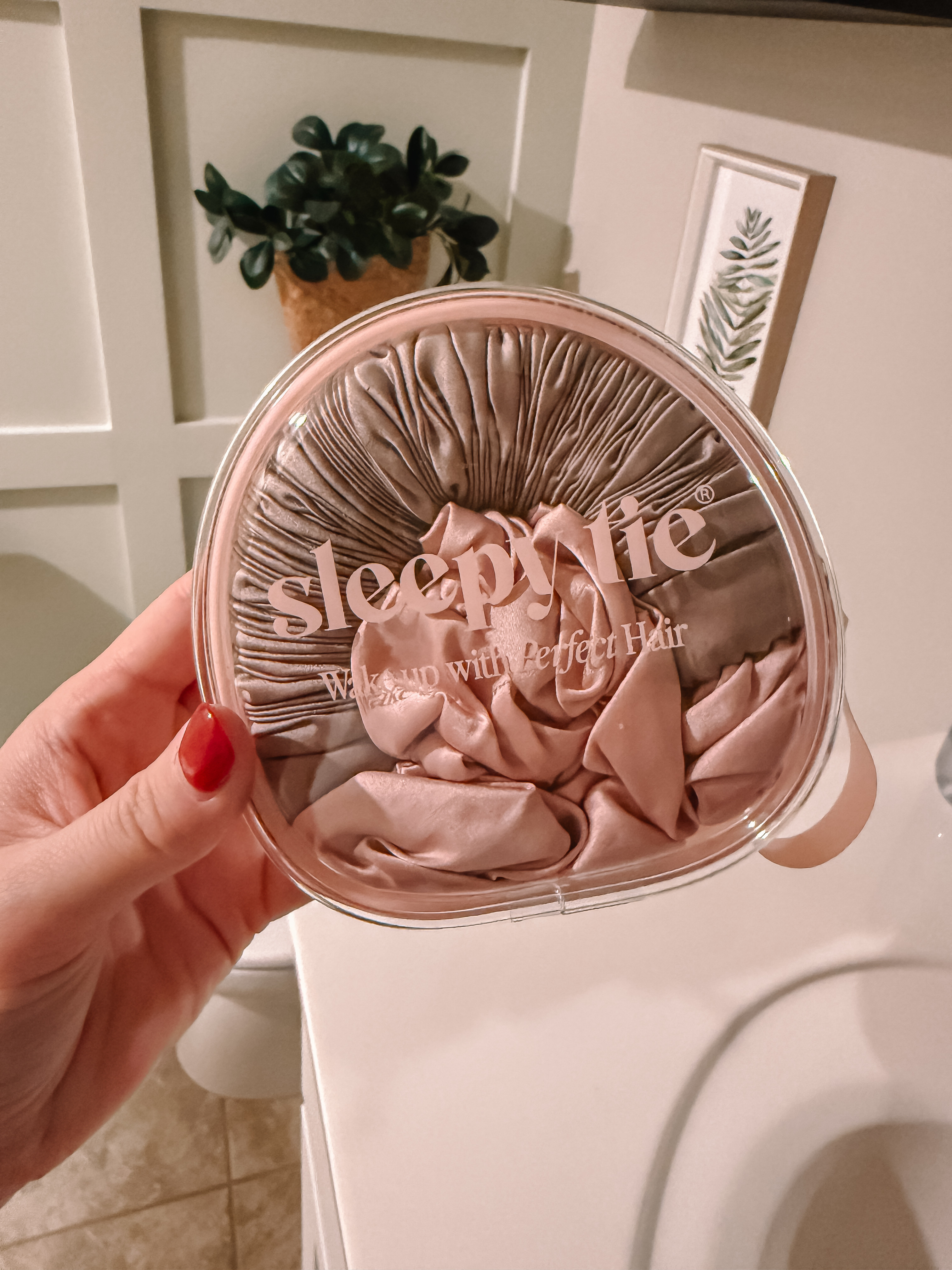 Want to stop using so much heat on your hair? THIS is truly the answer! My hair looks perfect in the mornings when I sleep with this in. It’s silk, it’s gentle, it keeps your hair from being rolled on and breaking while you sleep and even saves you time styling in the morning. A triple threat!

#LTKFindsUnder50 #LTKBeauty