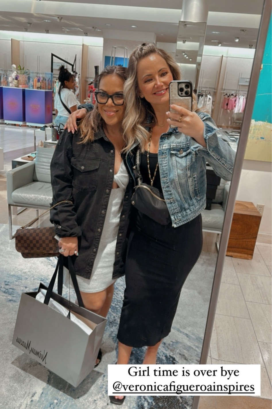 Shopping with my gal 🛍️🛍️

#LTKstyletip #LTKSeasonal #LTKU