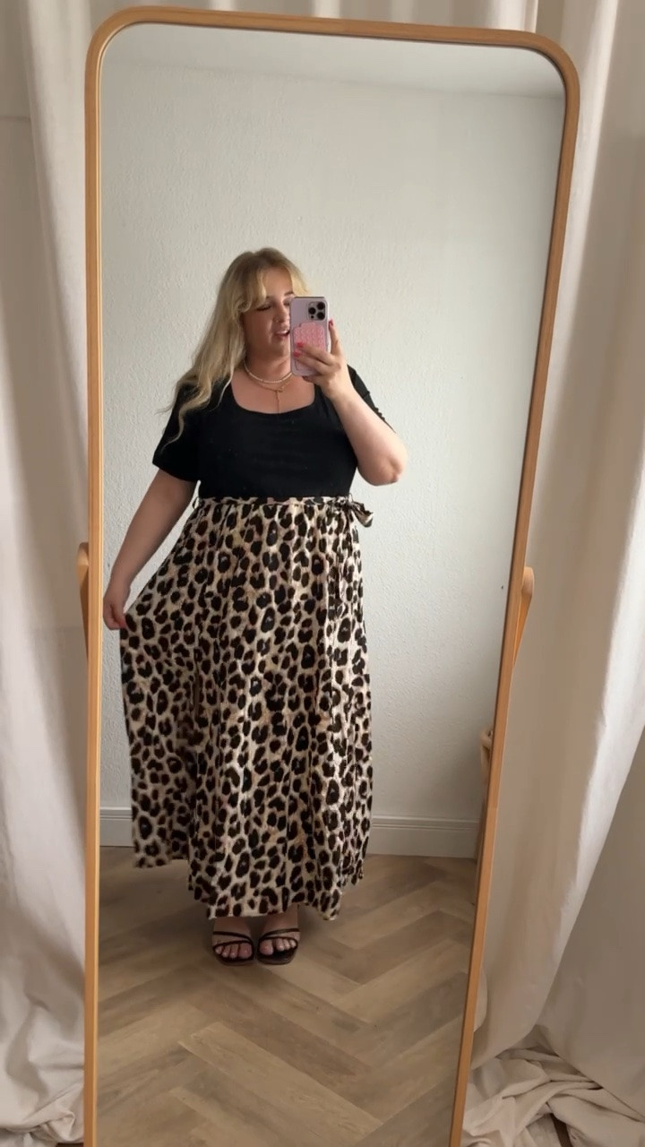 Leo geht immer 🤎🖤

#amazon #amazonfashion #plussizefashion #curvy #kleid

#LTKdeutschland #LTKplussize #LTKkleider
