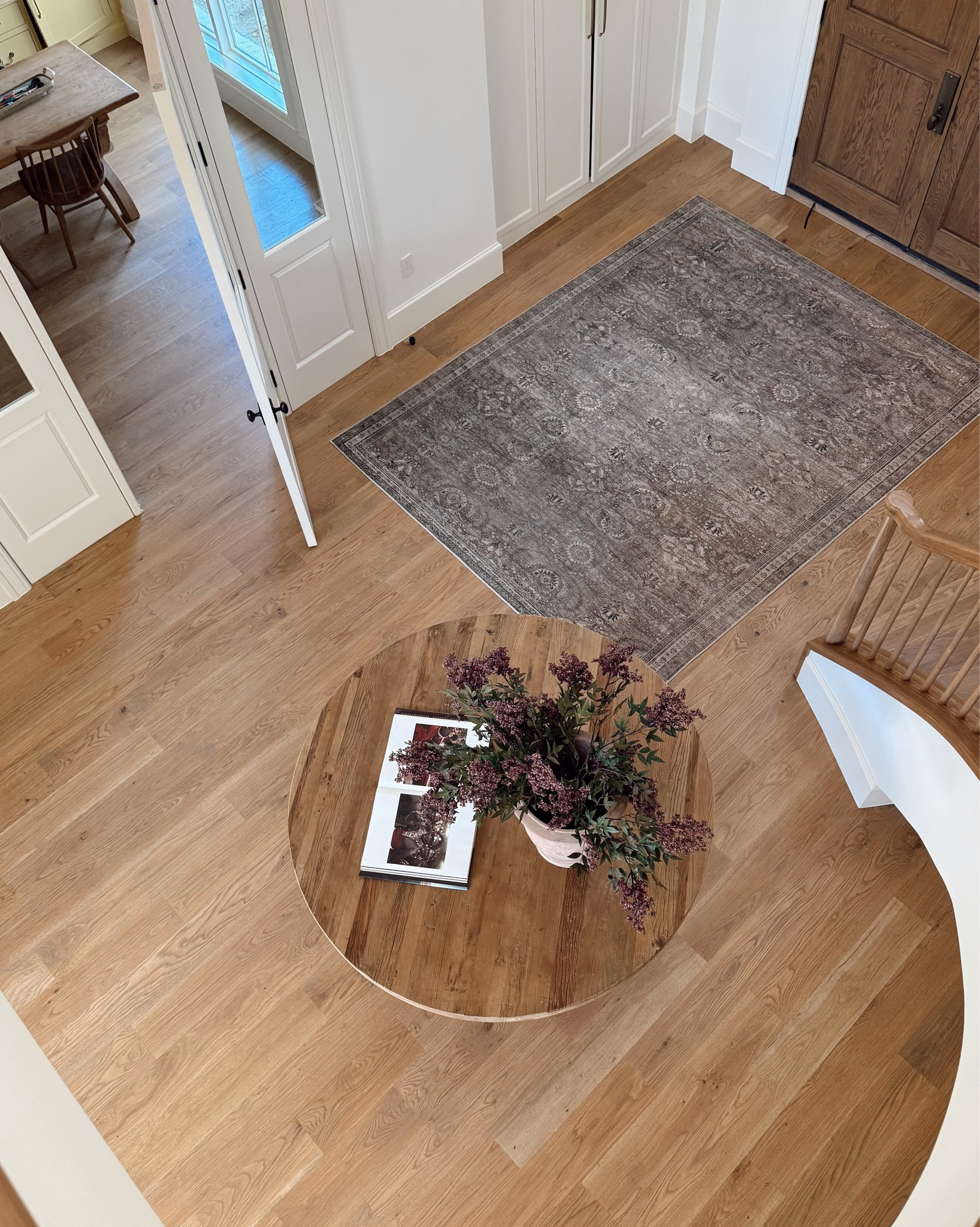 The current entry setup makes me so happy 

Entry table
Entryway 
Home decor
Home style
Interior design
Interior decor
Spring home 

#LTKHome #LTKFindsUnder100 #LTKmomlife