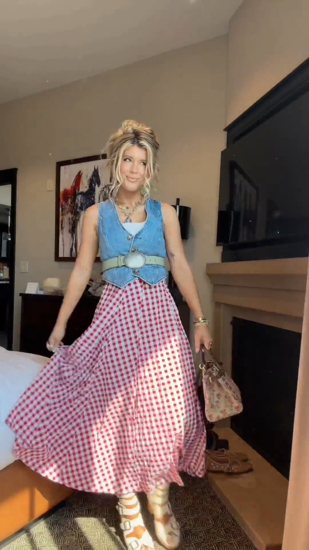 You guys know I love a western moment👏🏼♥️

All linked!




Country concert outfits, fall outfits women, gingham skirt, affordable fashion, maxi skirt, denim vest, belt, fall outfits women, justclassicallycassidy

#LTKootd #LTKSeasonal