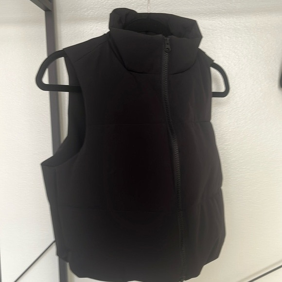 Black puffer cropped waistcoat | Poshmark