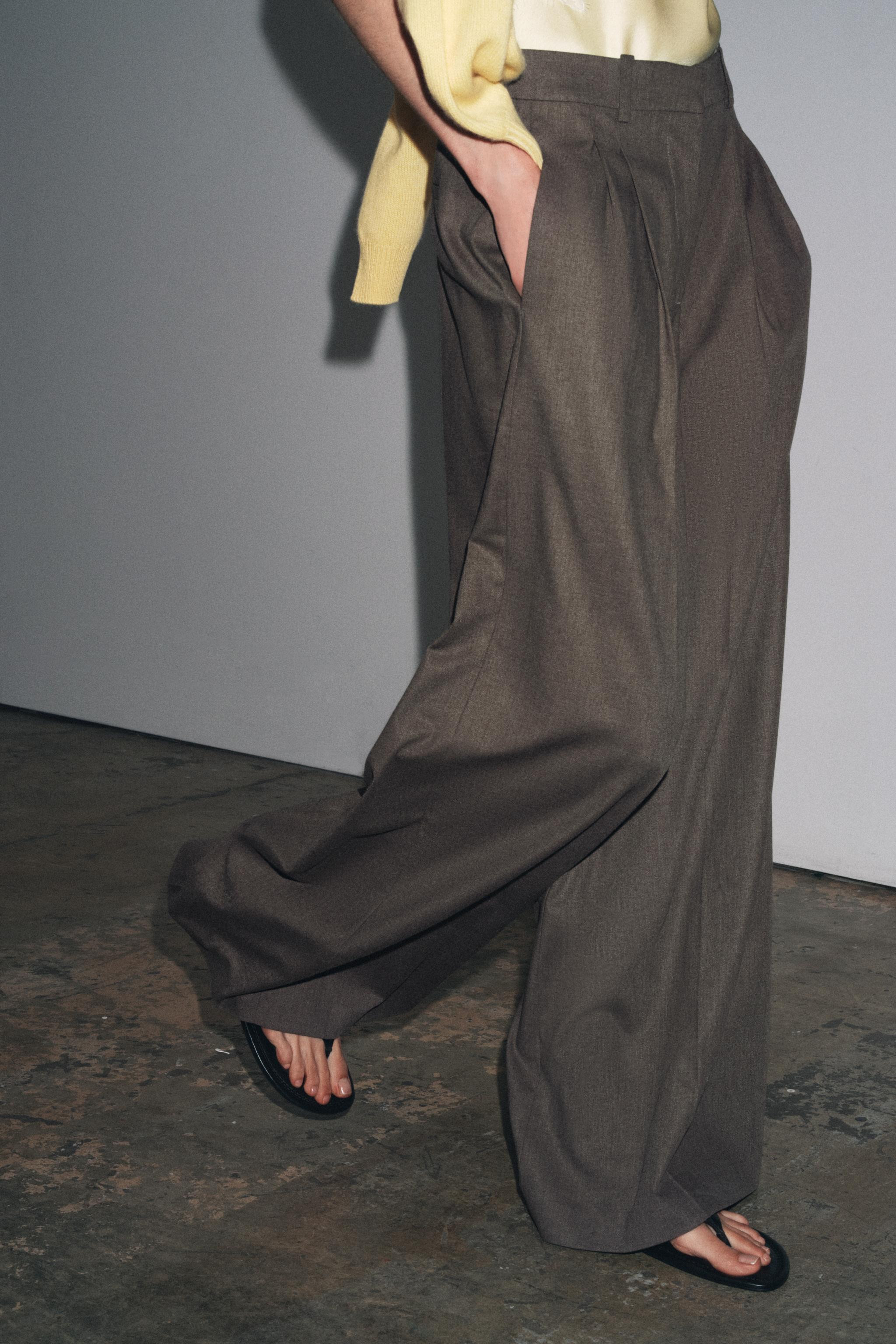 WIDE-LEG TROUSERS WITH DARTS ZW COLLECTION | Zara UK