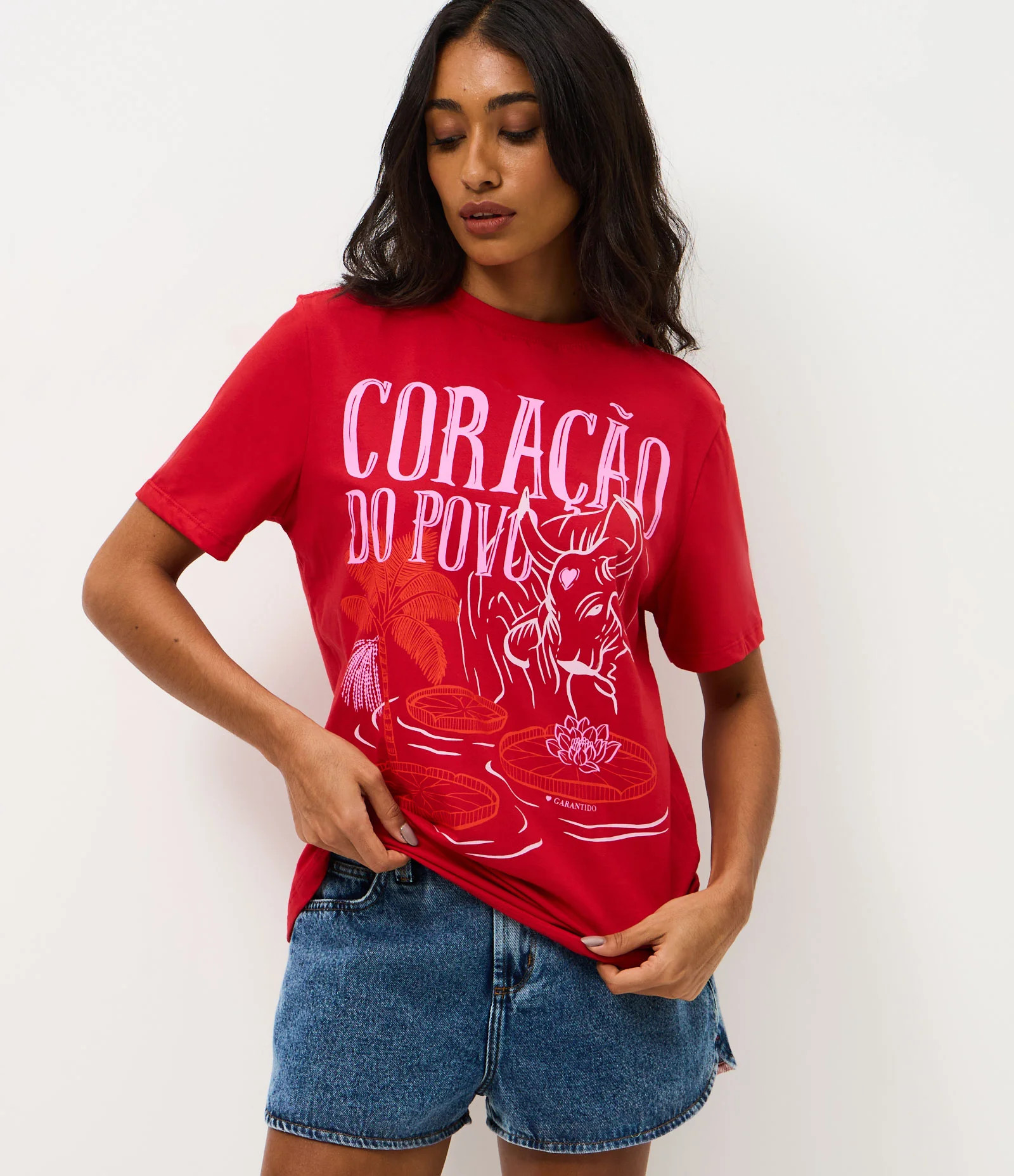 Camiseta em Algodão com Estampa Coração do Povo Vermelho - Lojas Renner | Renner (BR)