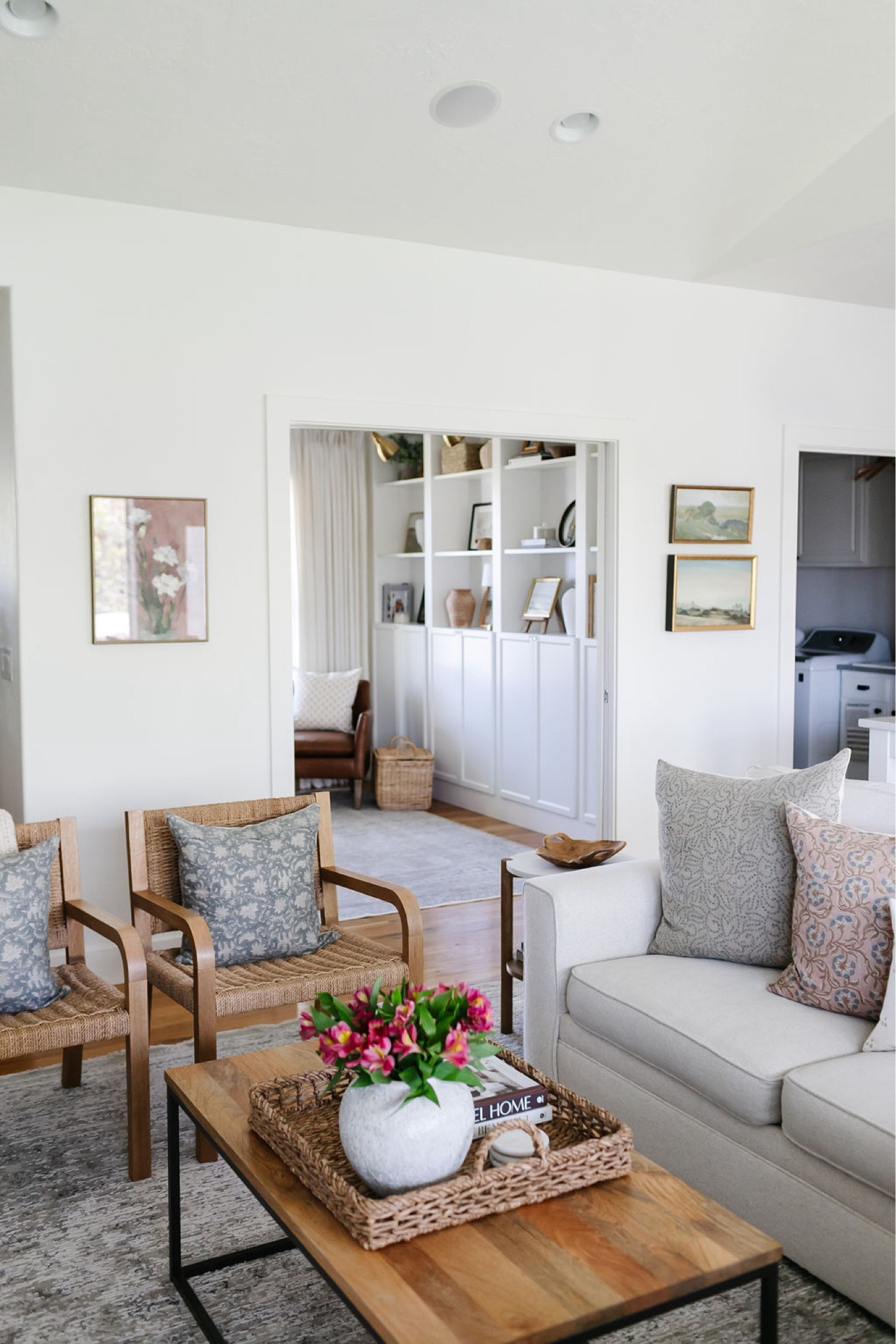 Living room decor, Amazon home  

#LTKHome #LTKSaleAlert #LTKFindsUnder100