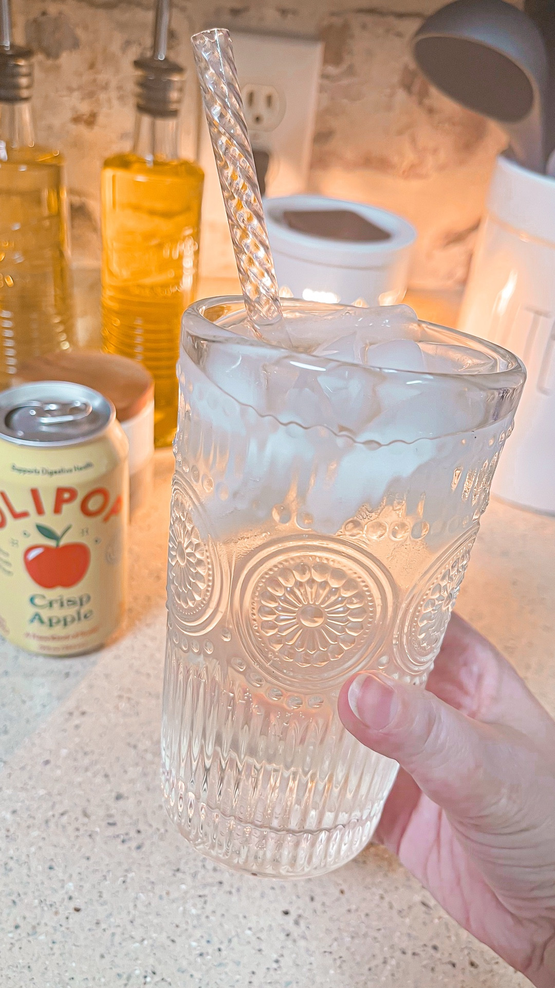 OliPop Crisp Apple. 🍎 💦 😋 

#LTKdayinmylife #LTKfoodie #LTKfitnessgoals