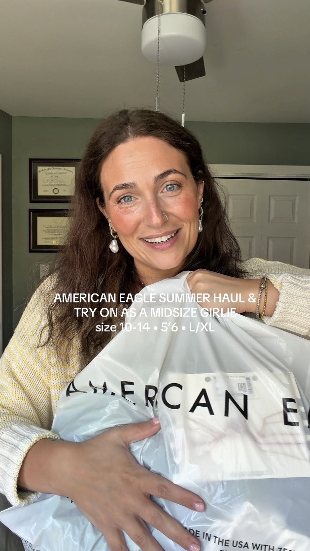 @American Eagle Outfitters @Aerie

#LTKootd #LTKMidsize #LTKgrwm