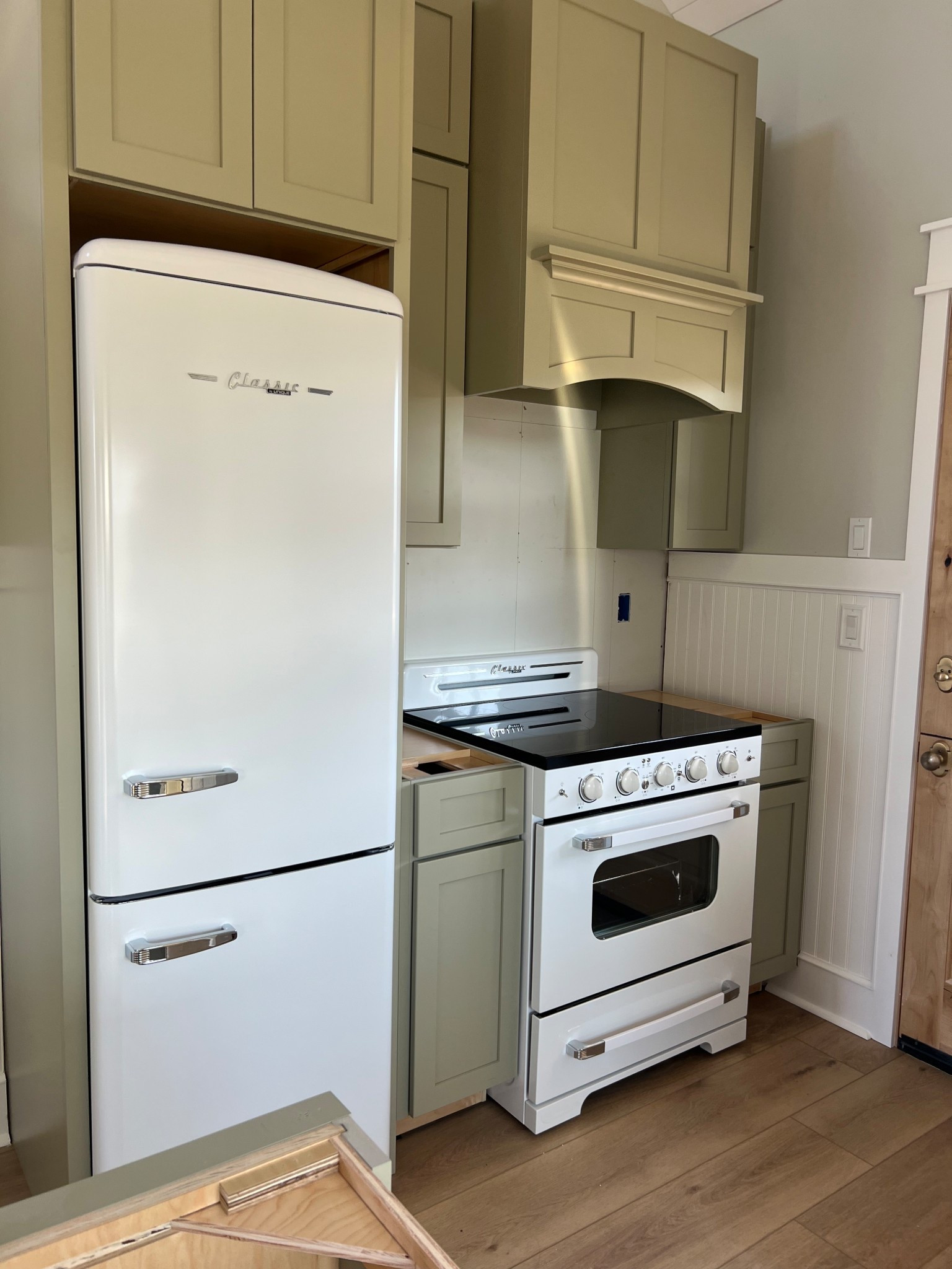 Tiny Home Kitchen Views ✌️

#LTKFamily #LTKHome #LTKStyleTip