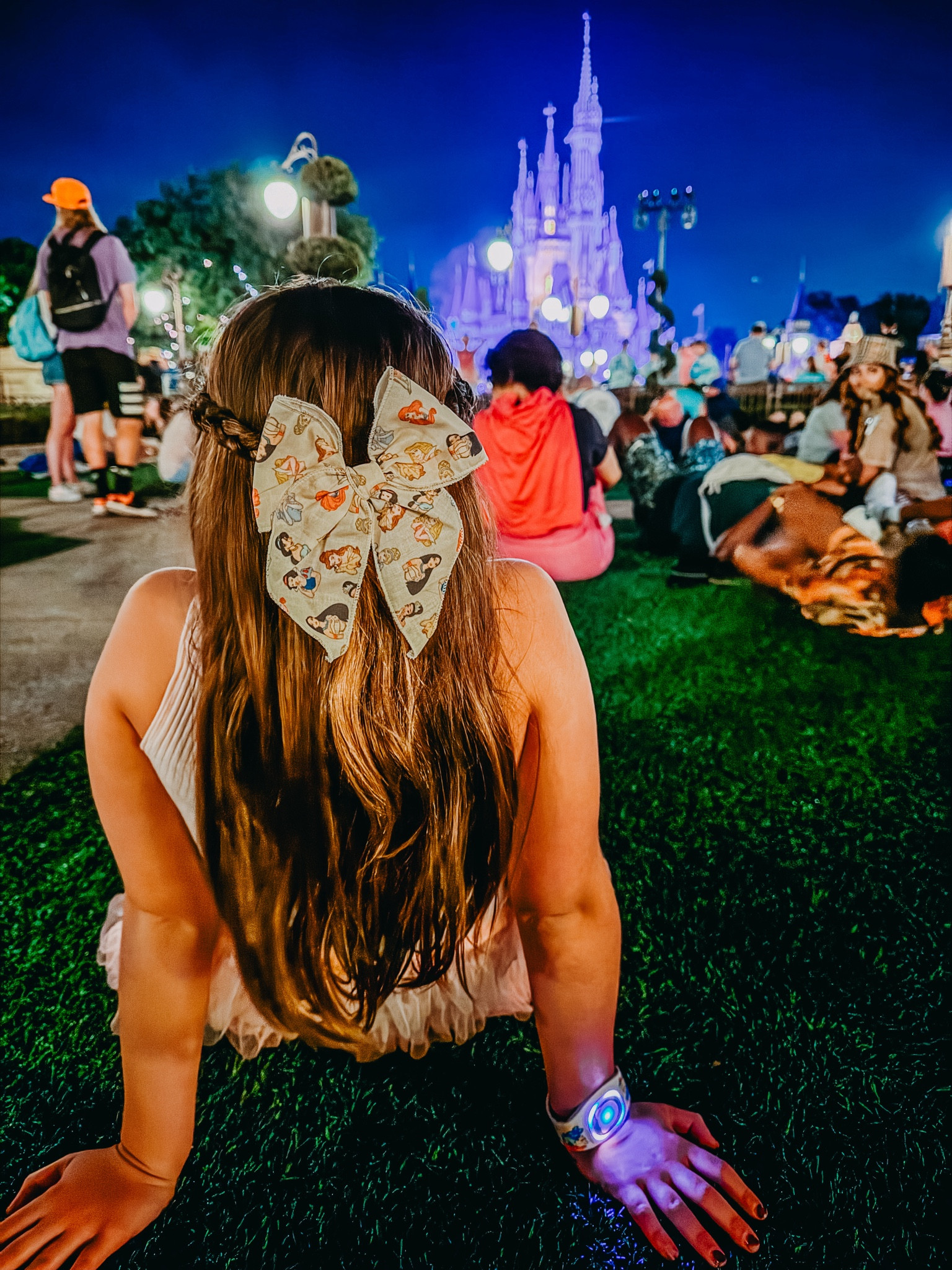 This bow was the perfect addition for Mia’s fireworks outfit!! It has Disney princesses and was the perfect size (large fable) for this style!! 

#disneyoutfit #disneyaccessories #disneyhair

#LTKfamily #LTKkids #LTKtravel