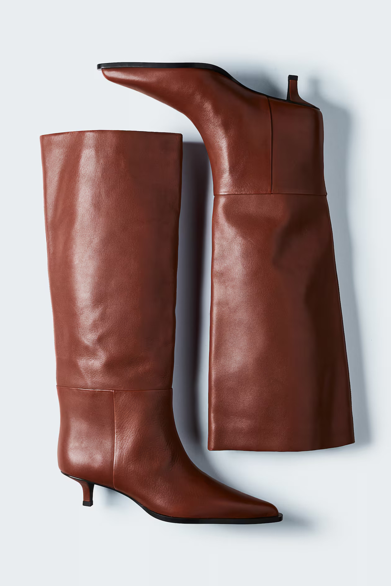 Bottes en cuir de hauteur genou avec bout pointu - Marron - FEMME | H&M FR | H&M (FR, IT, ES, PT, BE)