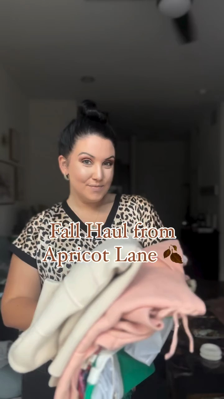 Snagged come cute items from the @shopalbpeoria fall drop 🍂 Use code “MOLLIE15” for 15% off!