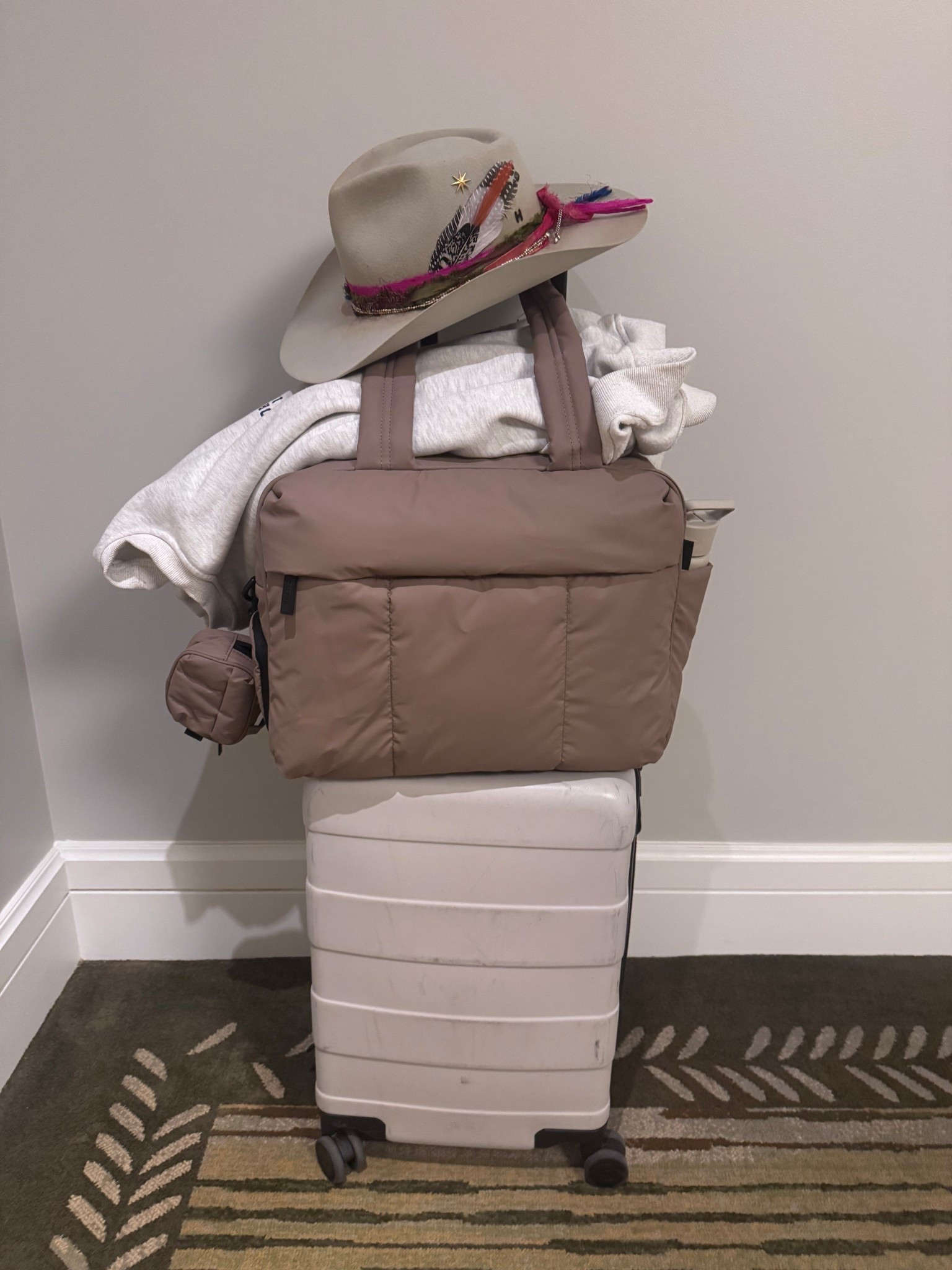 My carry on situation 

#LTKTravel #LTKActive #LTKStyleTip