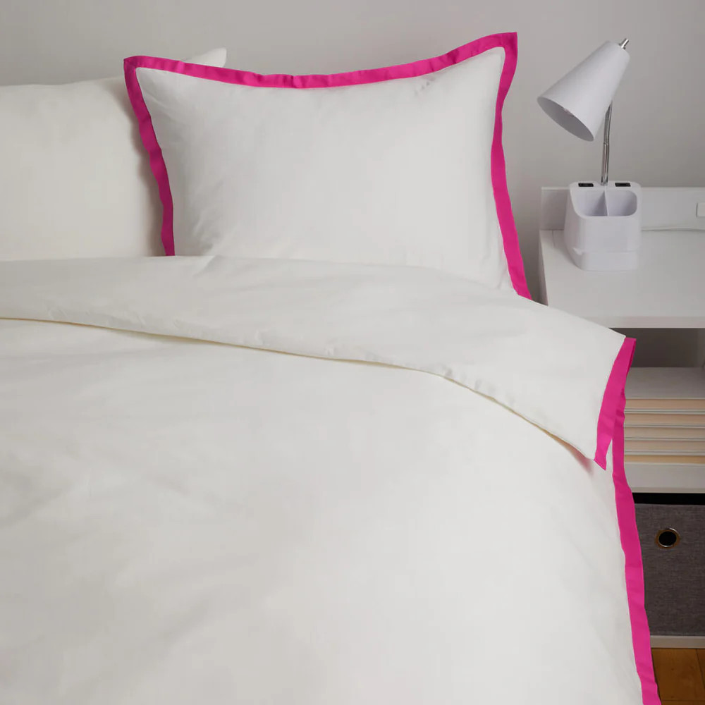 London Hotel Border Duvet Cover and Sham Set - Hot Pink / Twin/Twin XL - Dormify | Dormify