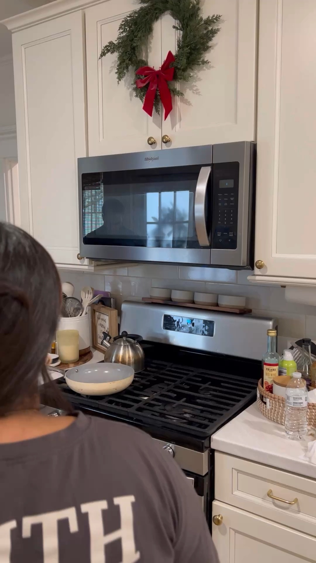 Slow Sundays are a favorite ♥️ I just learned to make a caramelized banana French toast and it’s 😚🤌🏽

Last year we got the ceramic pans & can we fan over how clean the eggs scrambled right on it? So for this winter I just got this ceramic griddle … obsessed!! It has dual temps & easy to fold and store away 🙌🏽 slowly but surely changing into a less toxic kitchen for my fam 🫶🏽