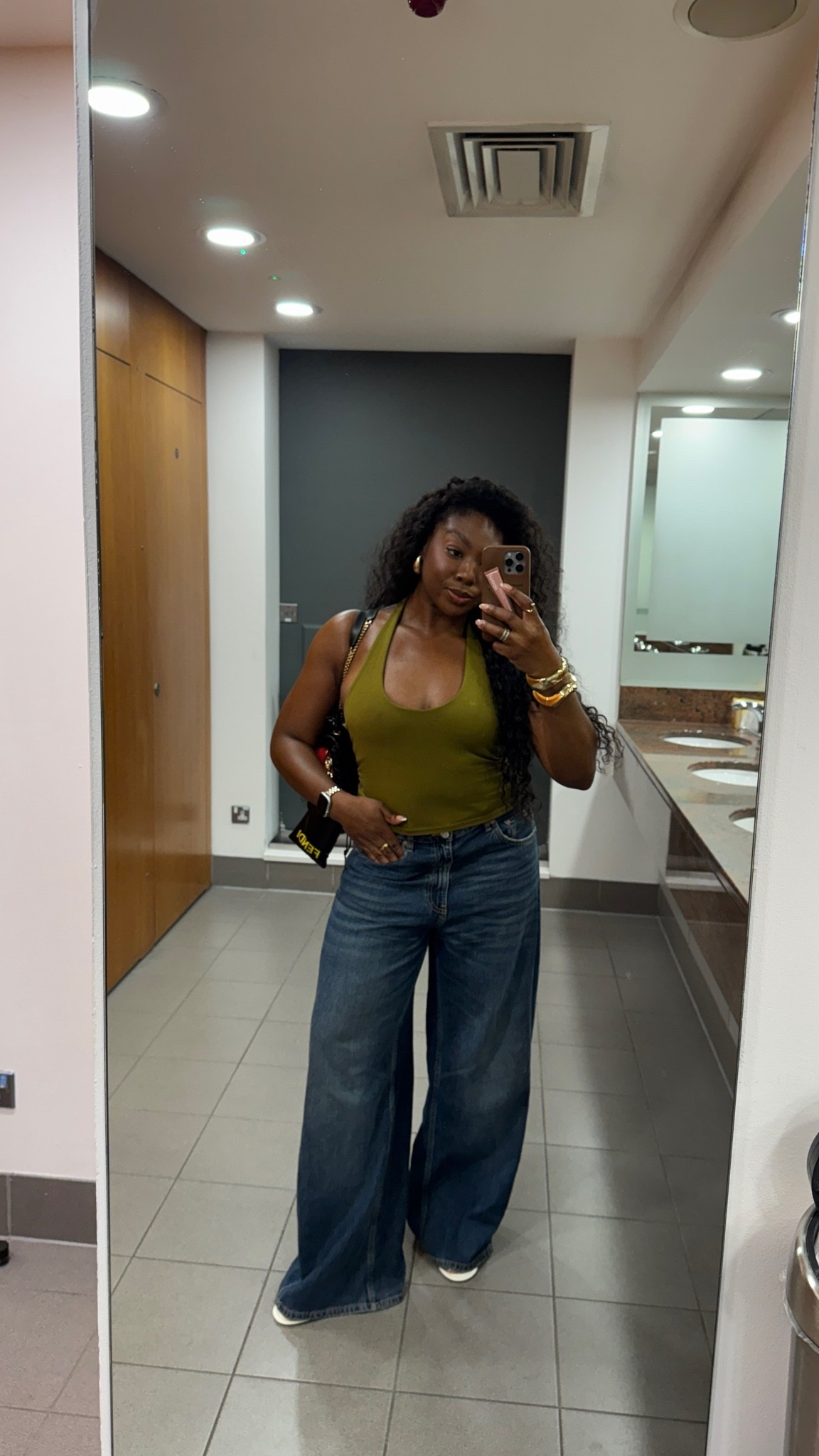 Halterneck season!!
Obsessed with how easy and effortless this combo is!
- Khaki Green halterneck to
- wide leg flare jeans (curvy friendly)
- white heeled sandals

#LTKsummer #LTKstyletip #LTKmidsize