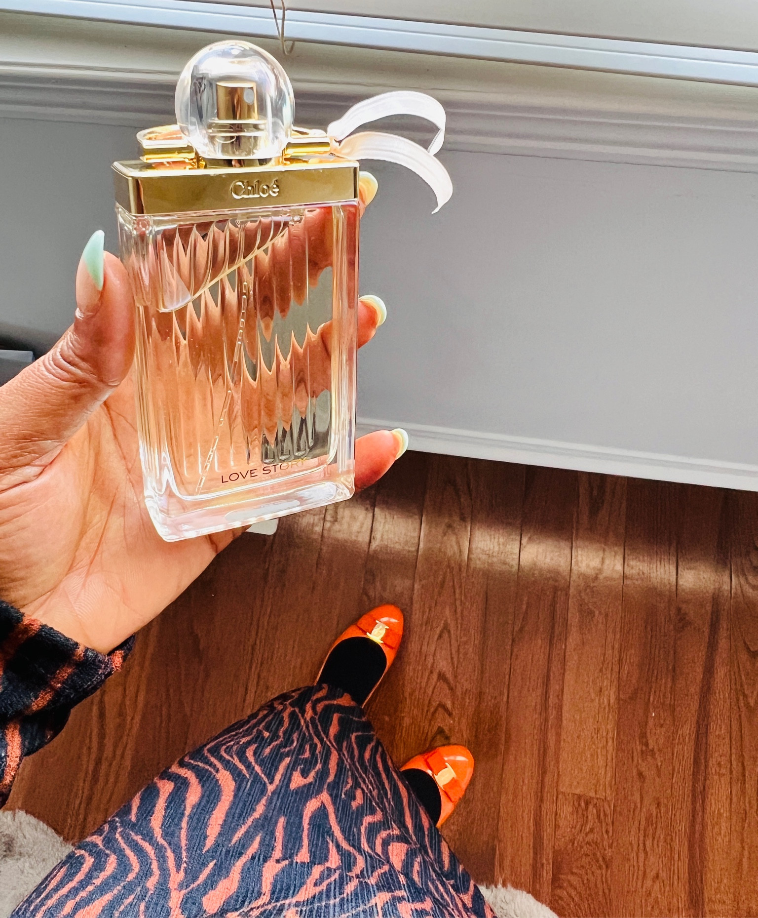 Starting the week in this gorgeous and classy fragrance. Appropriate as a signature scent and great for work! #fragrance #perfume 

#LTKworkwear #LTKbeauty