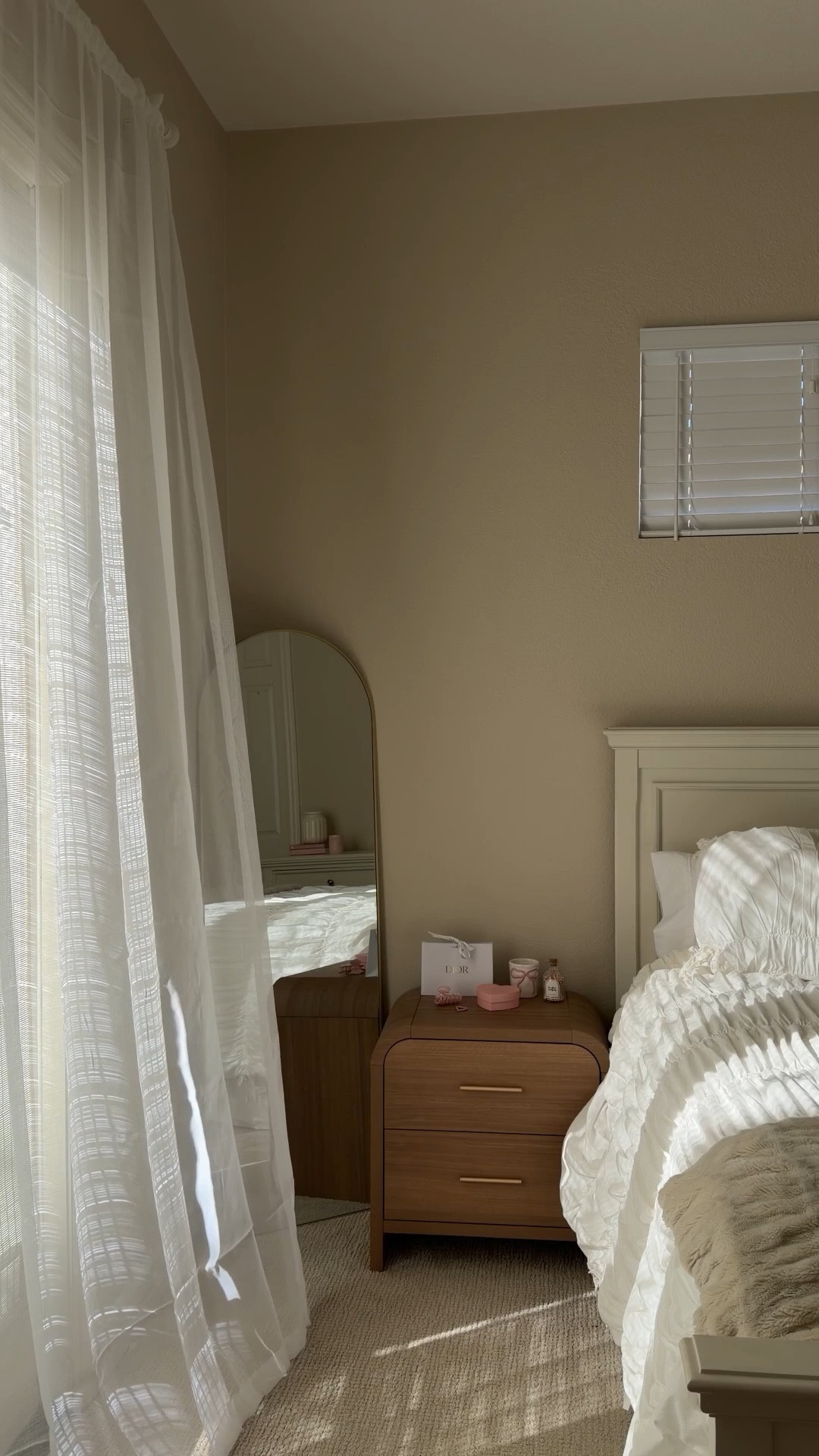 Girly room tour 

#LTKHome