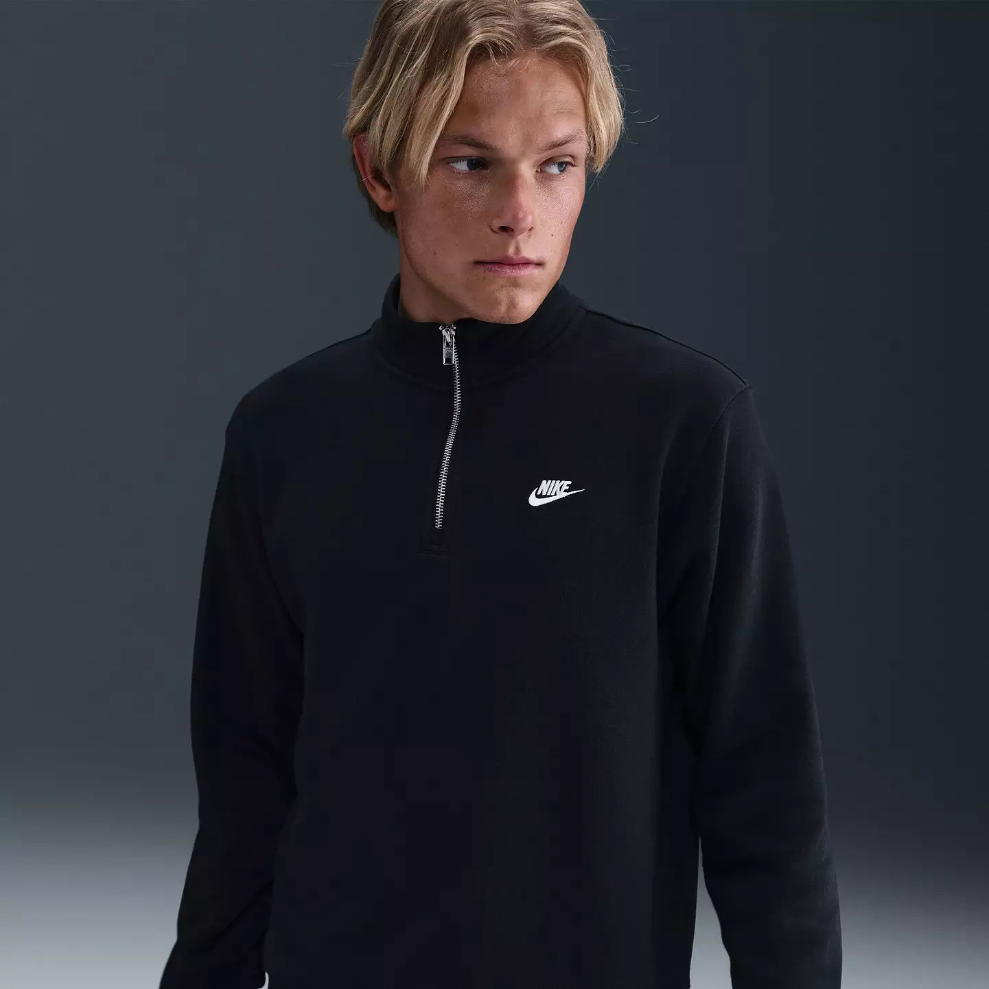 Nike Men's Sportswear Club 1/2 Zip Fleece Sweatshirt | DICK'S Sporting Goods