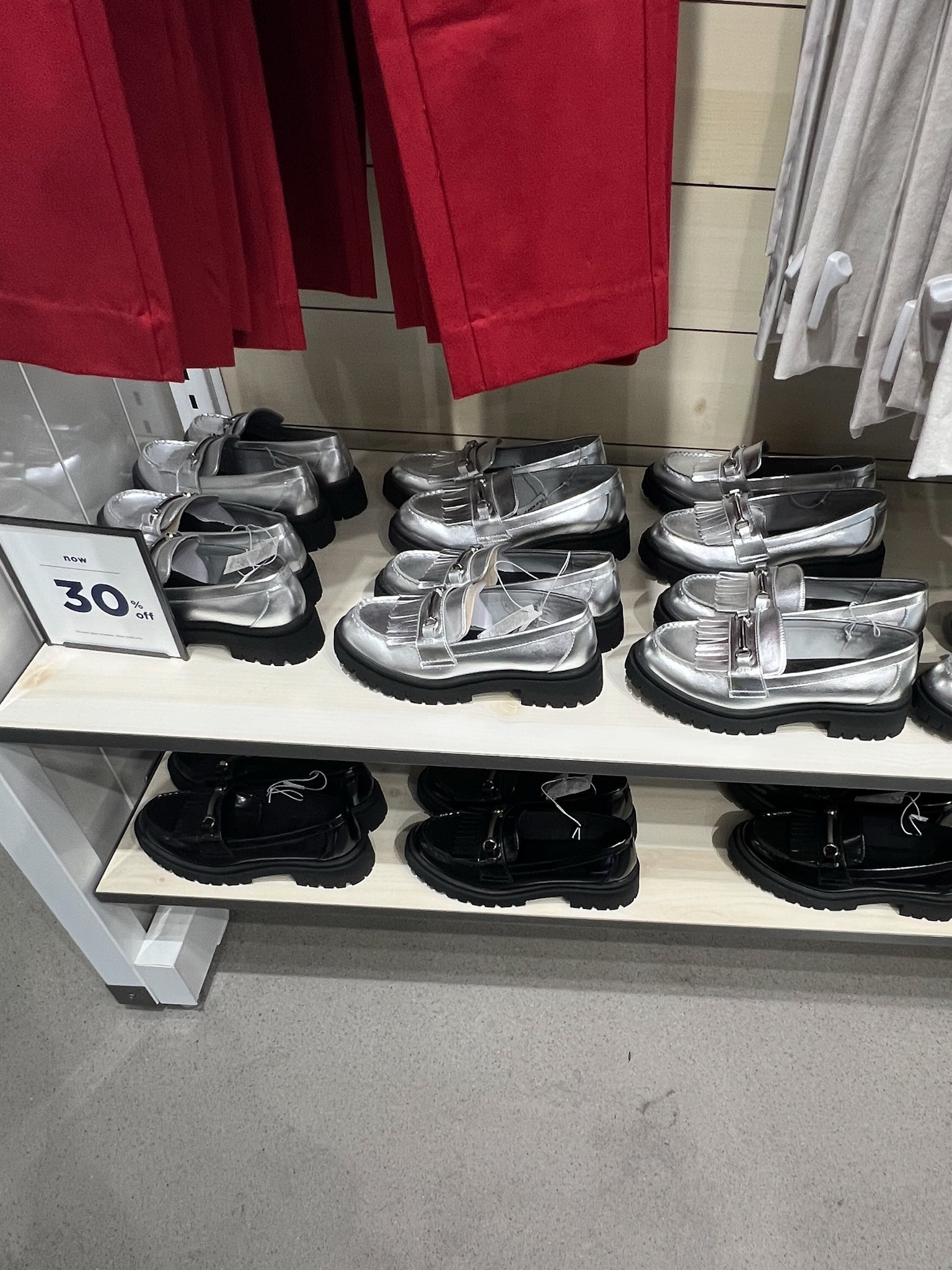 Penny loafers, chunky shoes, office shoes, dressy shoes, faux leather shoes, silver shoes

#LTKFallSale #LTKShoeCrush #LTKFindsUnder50