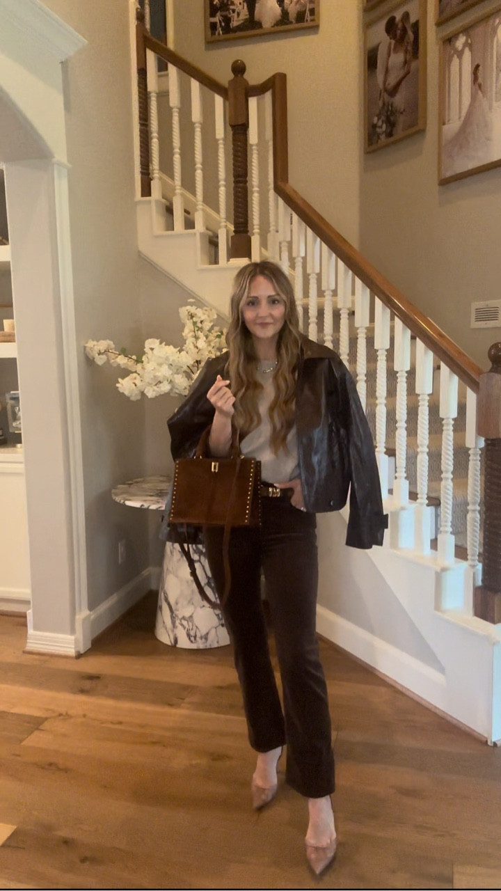 Chocolate Brown OOTD in some of my fav textures - corduroy, suede and leather 🍂

Also now is a great time to stock up on Frame denim (which I LIVE in) during their friends & fam sale! These Le Sleek corduroy jeans are currently on sale!

Shop the look at my LTK

#fallfashion #outfitinspo #womensfashion #framedenim #style #fallfit

#LTKSeasonal #LTKFallSale