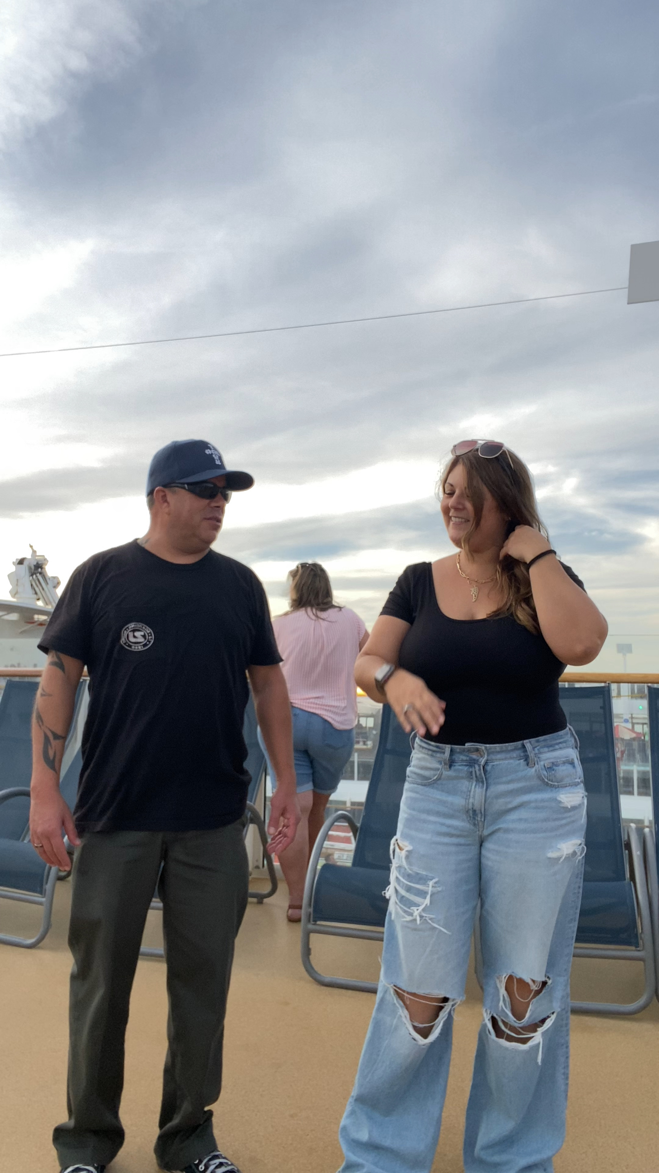 Guys my AE Jeans are on sale today! Run! 
#widelegjeans #lifestyleswiththepeas #americaneagle #baggy #wideleg

#LTKover40 #LTKMostLoved #LTKsalealert