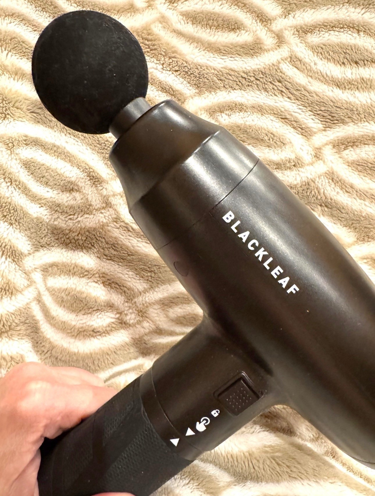 10/10 on this one 💆 This massage gun hits all the hard‑to‑reach spots — shoulder blades, quads, lower back, neck — and instantly feels like a deep‑tissue reset at home. 🔥 Already sold out, but I’ve rounded up some dupes so you can still treat yourself! ✨ Deals included on select picks.

#LTKActive #LTKGiftGuide 

#LTKselfcare