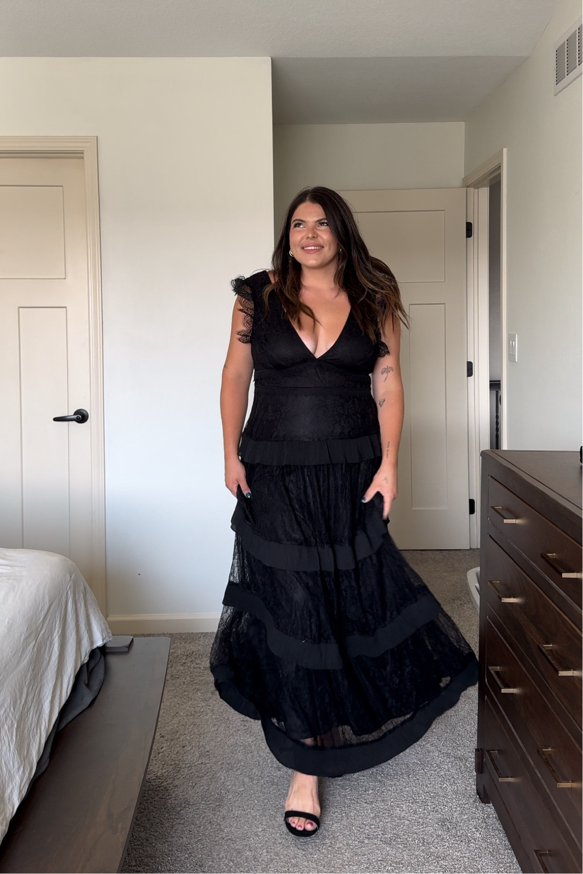 Sharing some midsize for all of your special events this fall - I ordered all of these for a gala but they would be perfect for a fall wedding, winter wedding, or even Christmas party!
Which ones is most your style?
#Midsize #FallDress #FallStyle #MomStyle
#Size14Style #Size12Style
#MidsizeStyle
#MidsizeFashion formal dress, gala dress, wedding guest dress, black dress, maxi dress, evening gown, dress under $100