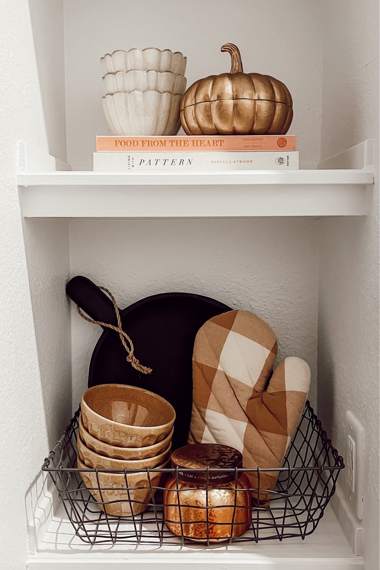 I styled our little shelves for fall 🍂

#LTKstyletip #LTKSeasonal #LTKhome