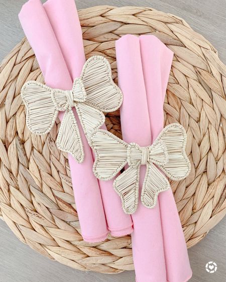 🎀 Hi friends! Always getting questions about these darling bow napkin rings! My favorite 🥰

#LTKhome