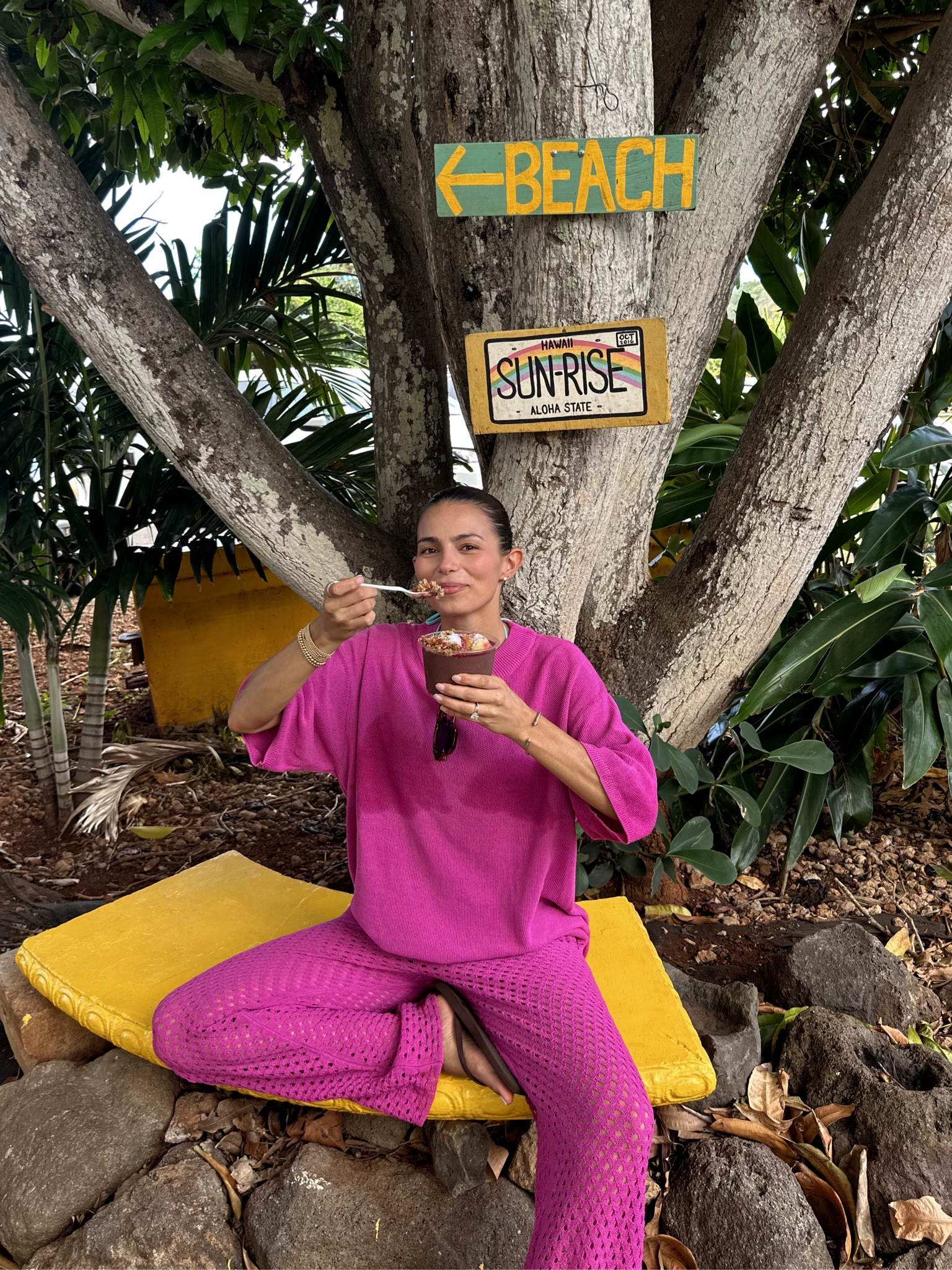 Wearing size XS - sadly pink is sold out rn :/ 