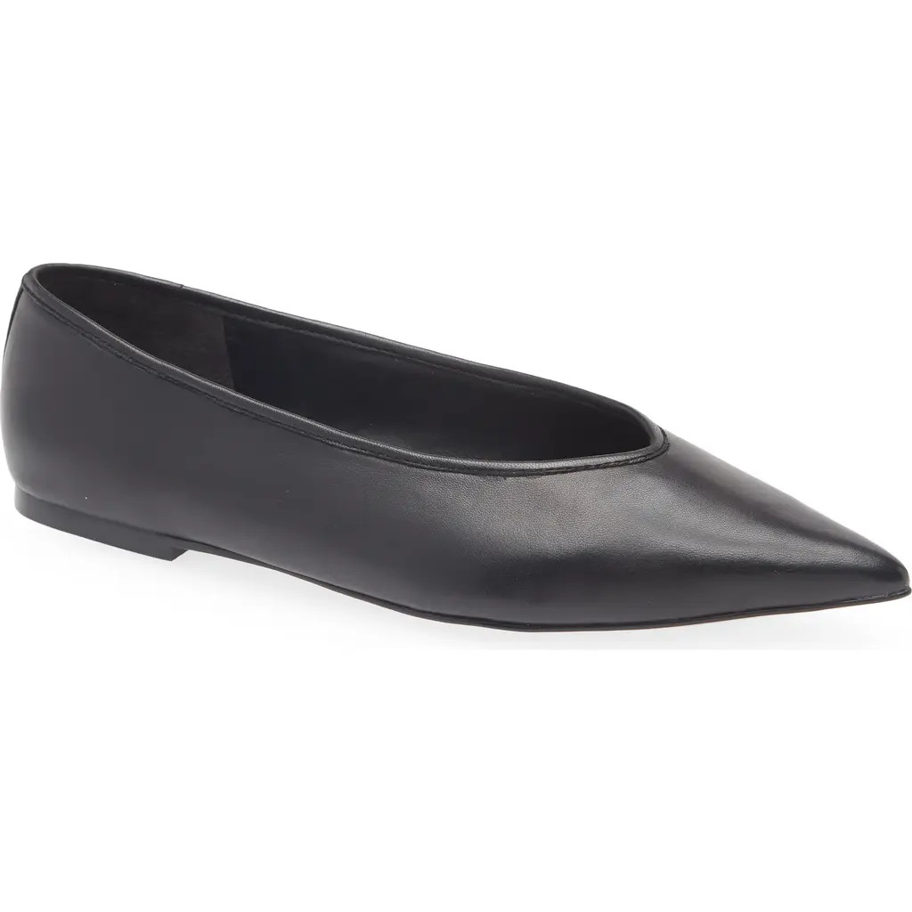 Nordstrom Scarlet Pointed Toe Flat in Black at Nordstrom Rack, Size 7.5 | Nordstrom Rack