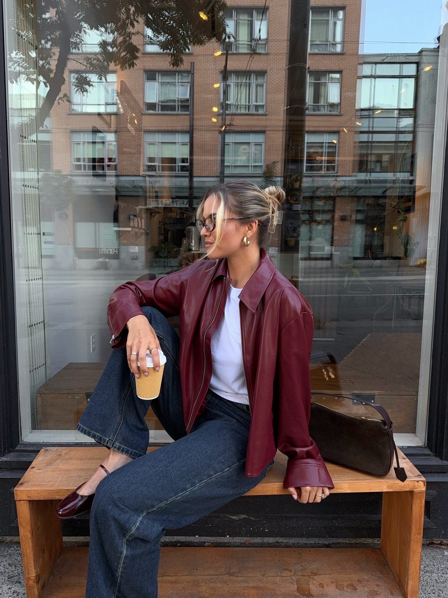 Ideal fall date 📚☕️🍂

#LTKStyleTip #LTKSeasonal