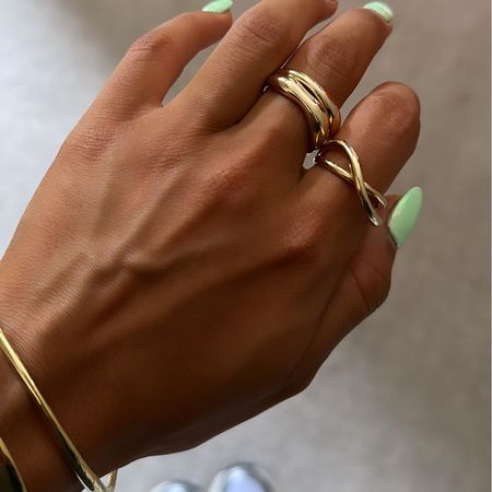 RING STACK

Summer jewelry
Summer rings
Stackable jewelry
Gold rings
Dainty rings


#LTKStyleTip #LTKFindsUnder100 #LTKGiftGuide