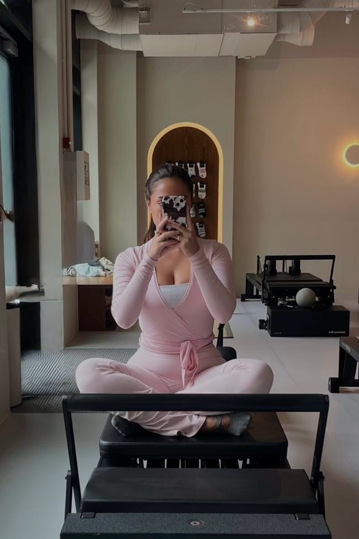 Pink Pilates outfit 🧘🏽‍♀️🩷

Pink flared leggings in size M
Wrap in size S 


#LTKstyletip #LTKfitness #LTKuk