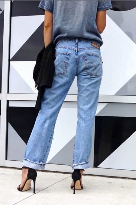 @levis are cult faves for a reason (mainly how they make you look from behind!) I’m such a fan- here are some of my current faves (up to 40% off!) #investmentpiece 

#LTKover40 #LTKstyletip #LTKCyberWeek