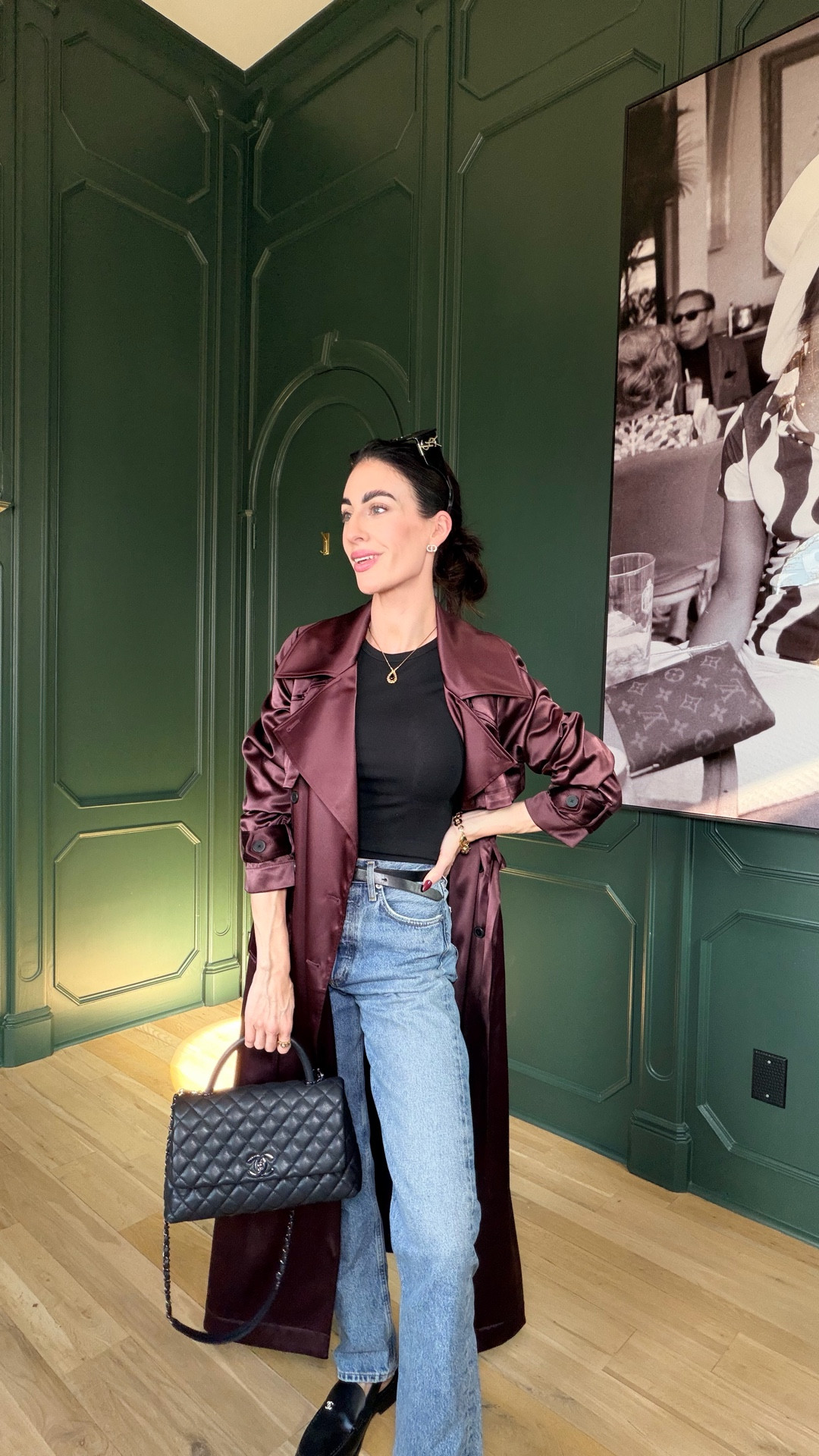 French Casual darling. This burgundy trench always stuns.

#LTKootd