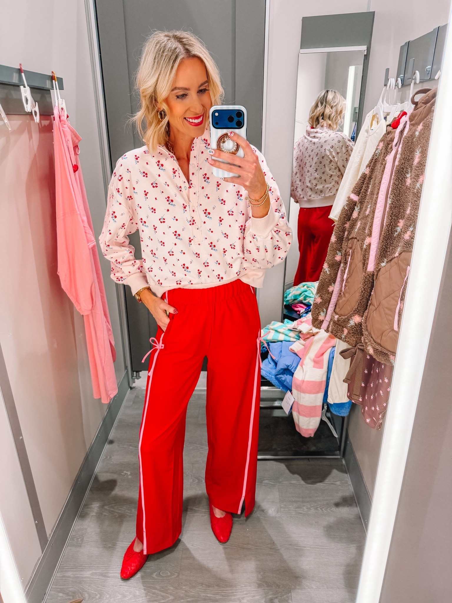 Loving the color of these pieces from JoyLab!

Target / Women’s pullover / Track pants / Casual style 

#LTKActive #LTKFindsUnder100 #LTKFindsUnder50