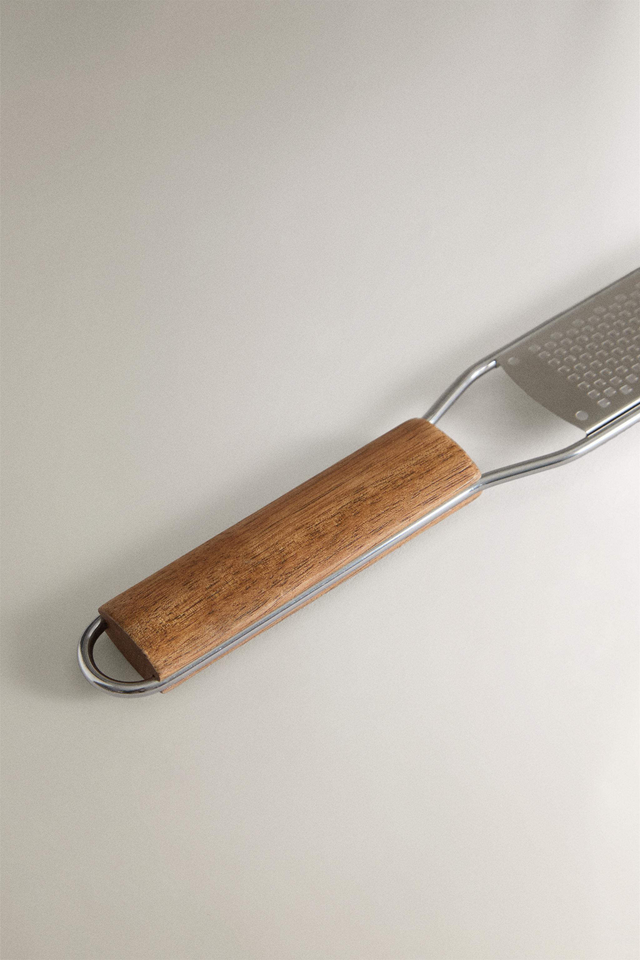 ACACIA STEEL GRATER | Zara Canada