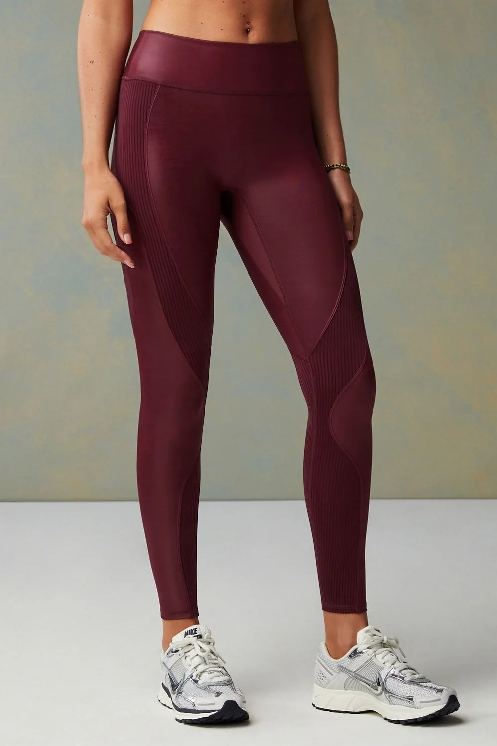 Motion365+ Contour High-Waisted Legging | Fabletics - North America